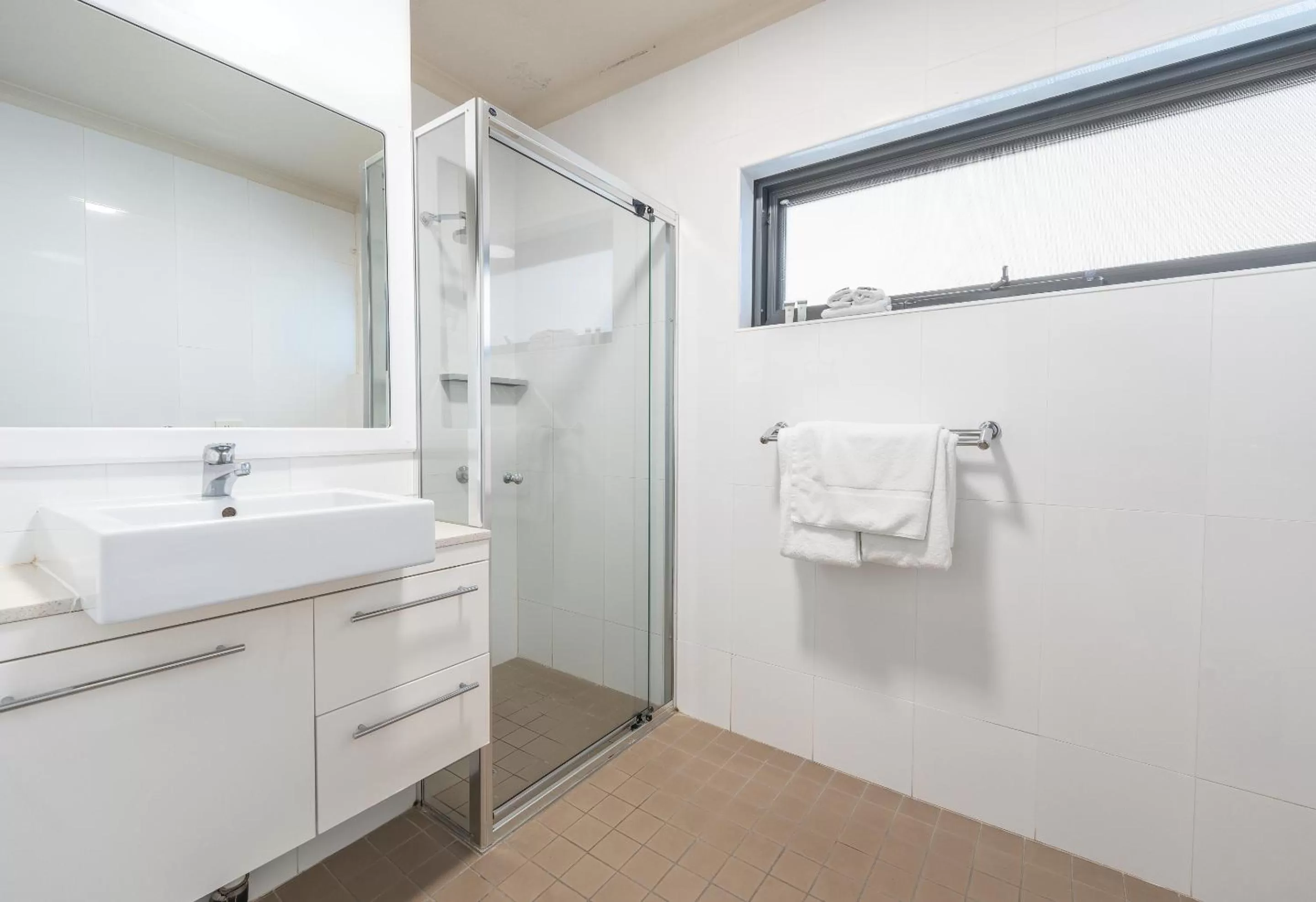 Bathroom in Forrest Hotel & Apartments