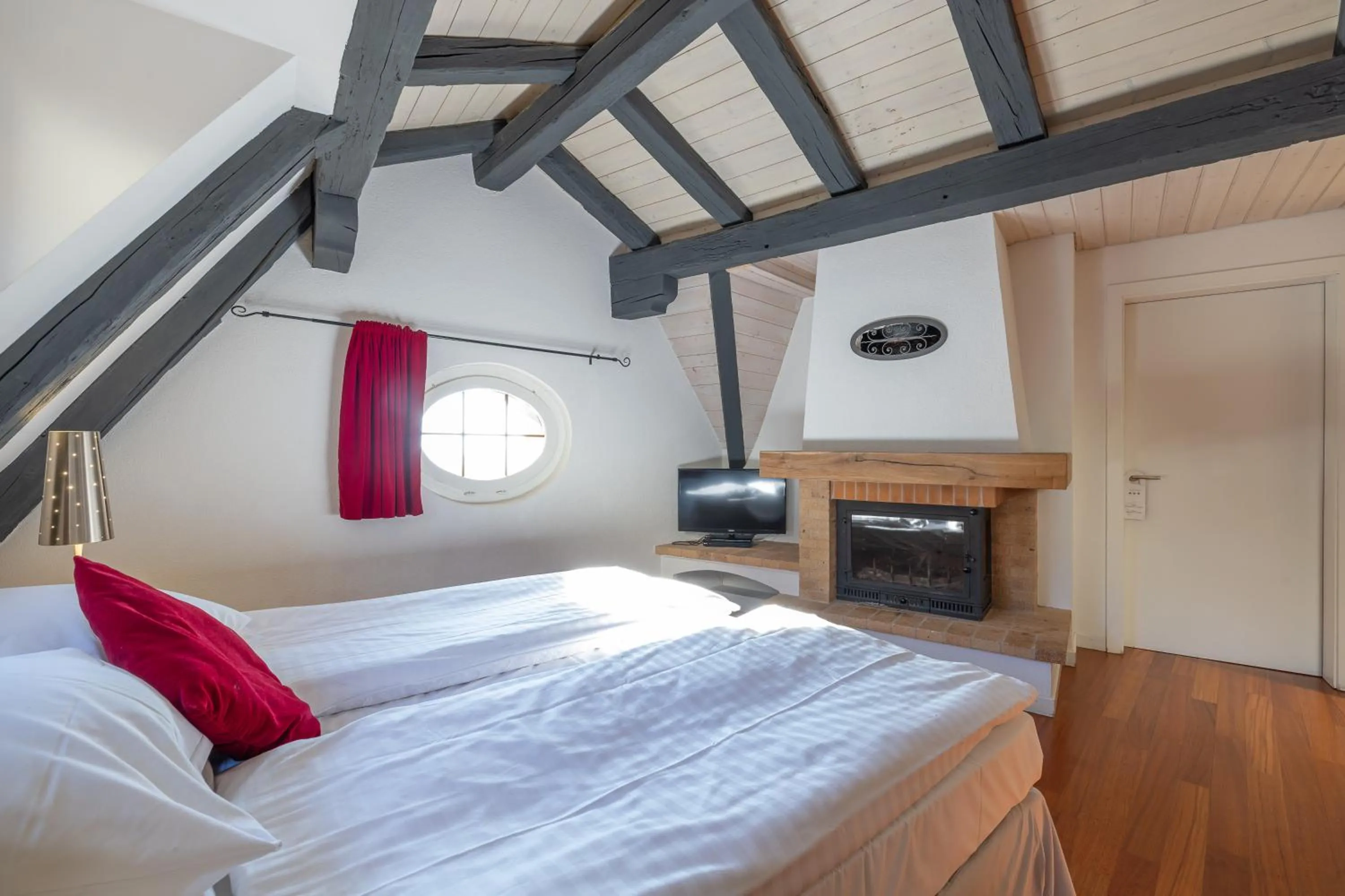 Bed in Tralala Hotel Montreux