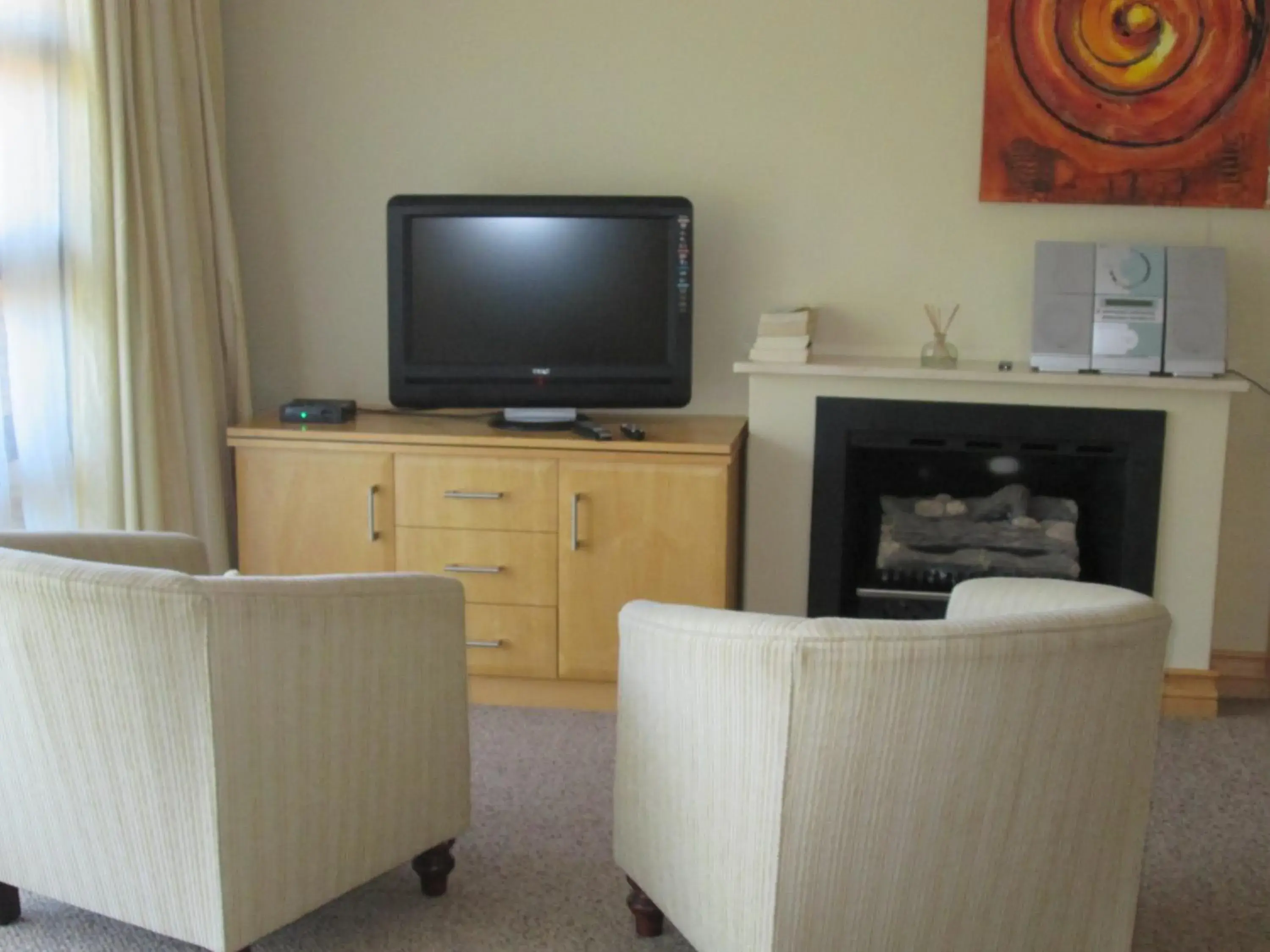 TV and multimedia, TV/Entertainment Center in Schneiders Boutique Hotel