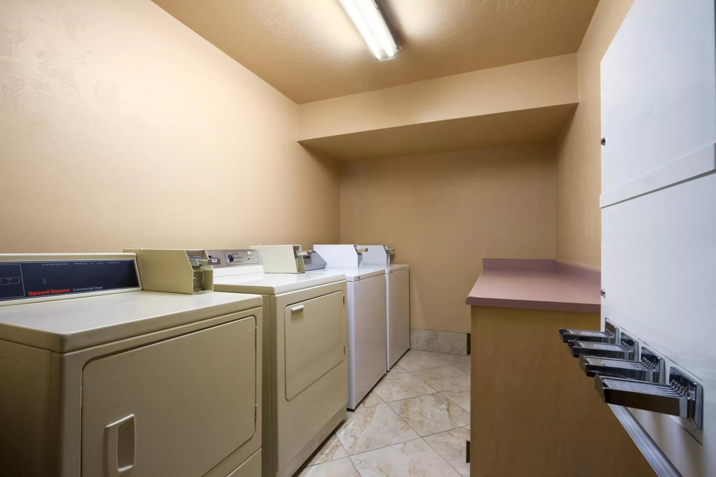 Other in Super 8 by Wyndham Kennewick