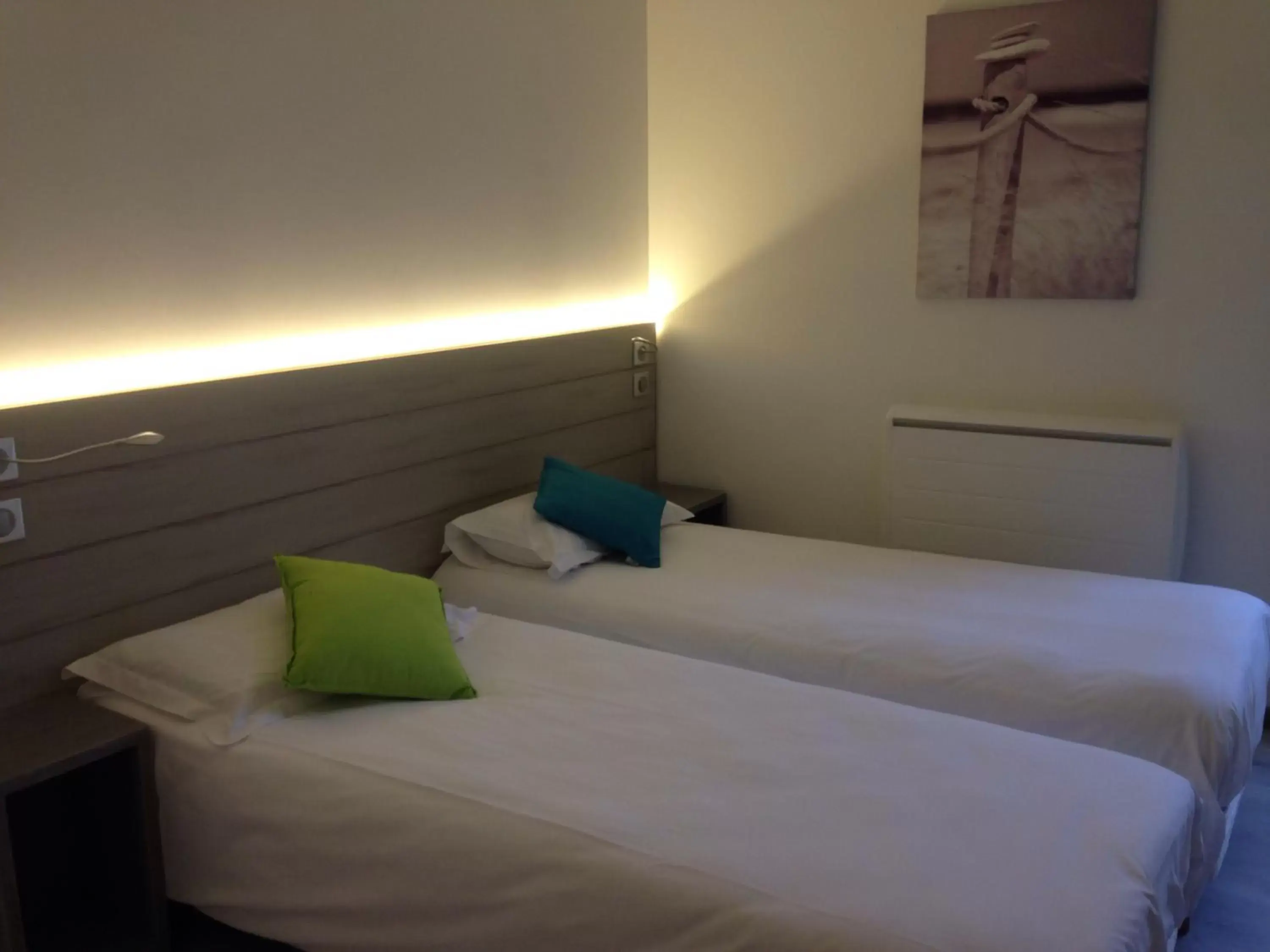 Bed in Hotel-Restaurant Du Port