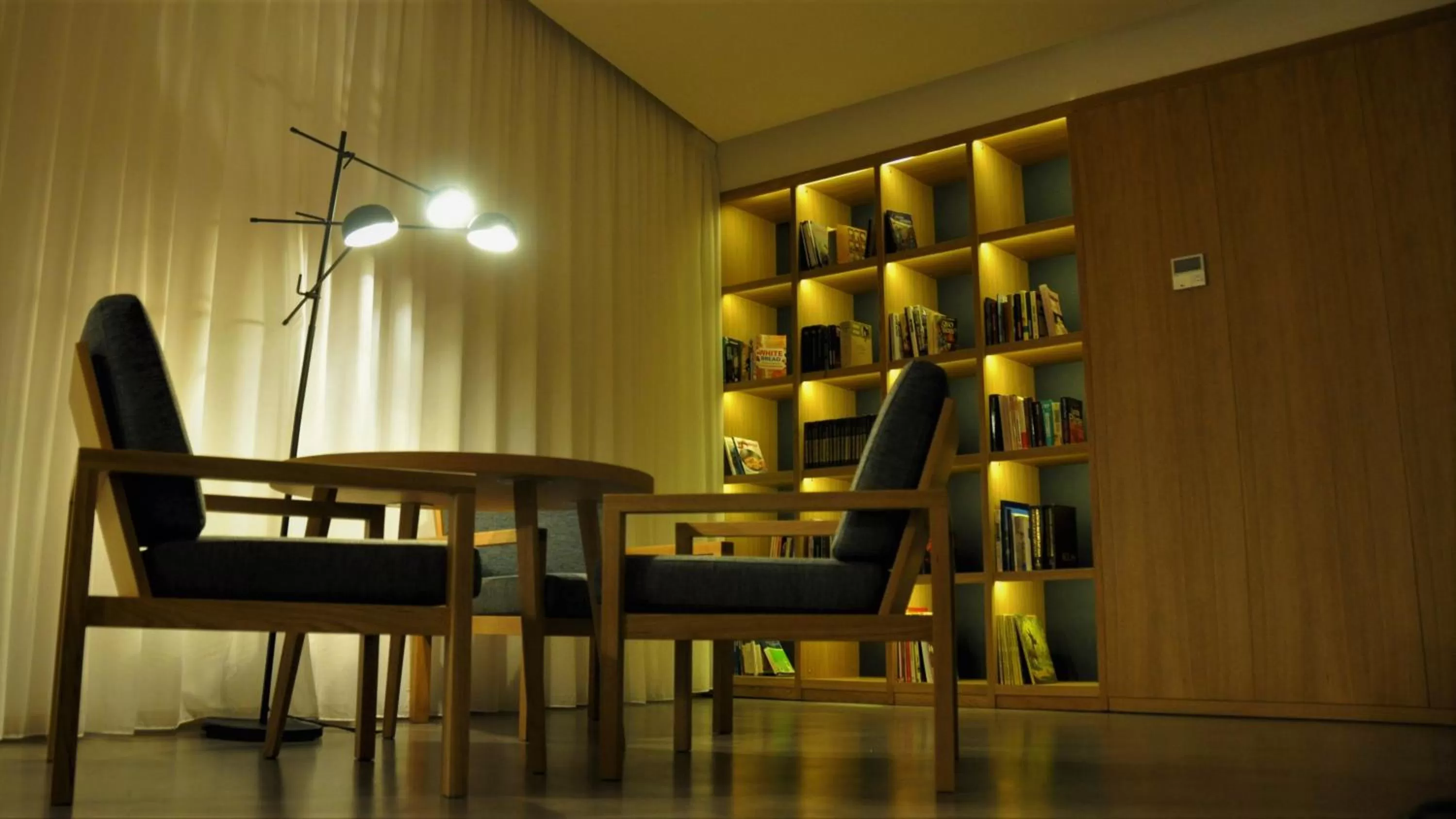 Library in Evora Olive Hotel