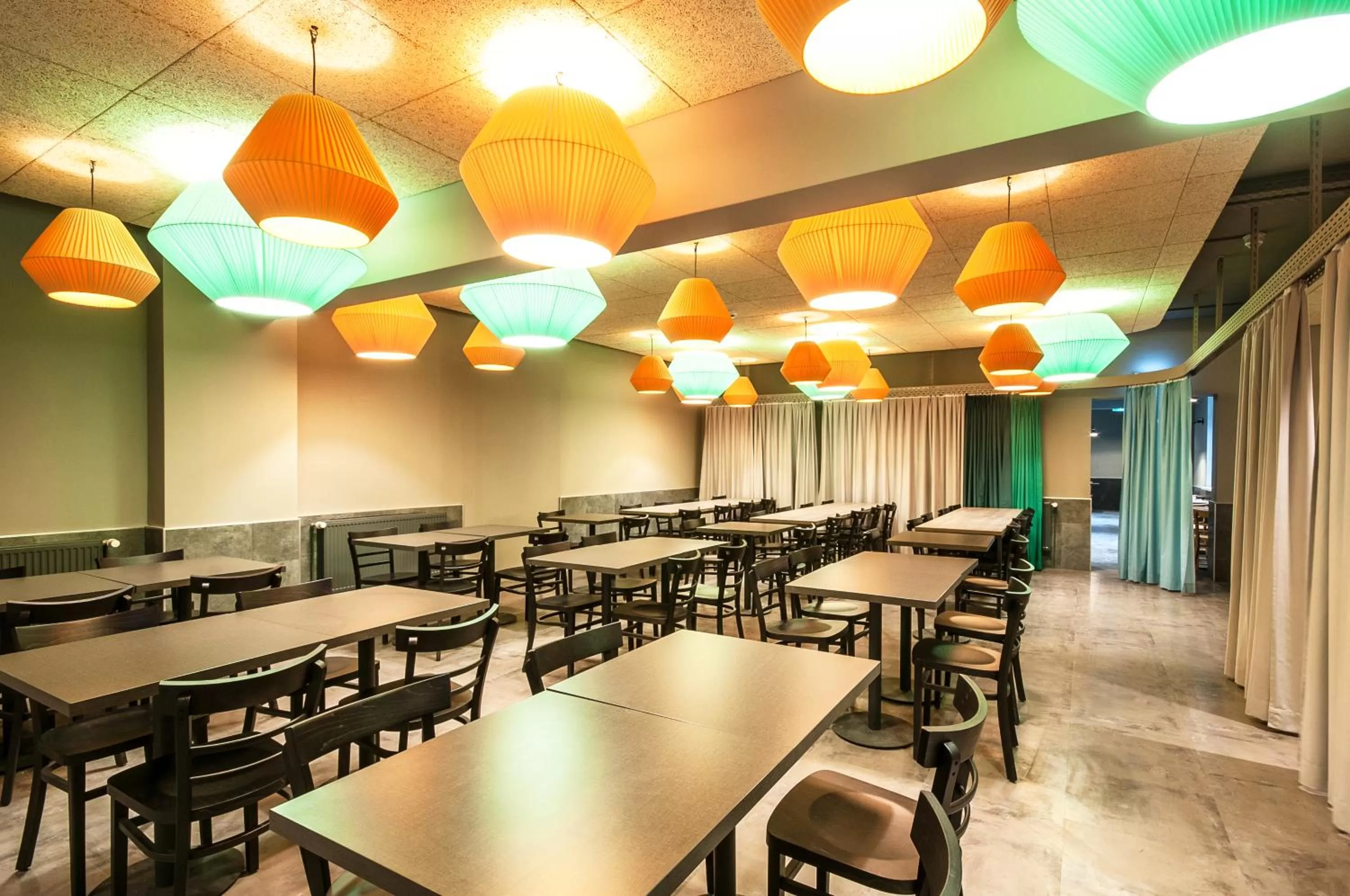 Restaurant/places to eat in a&o Berlin Mitte