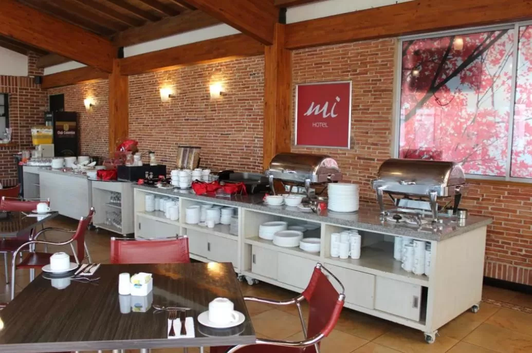 Restaurant/places to eat in Mi Hotel Sandiego