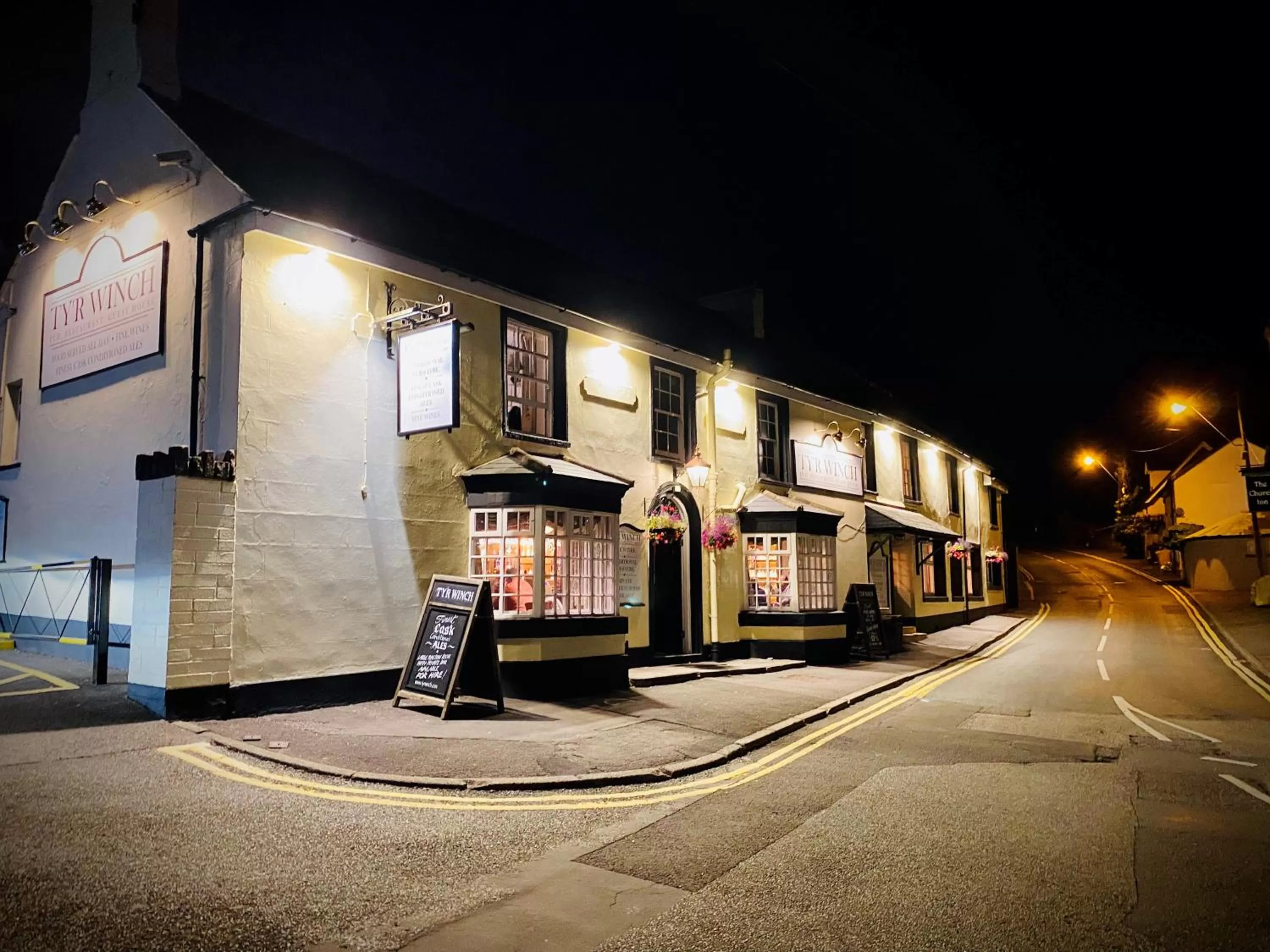 Property building in Tyr Winch