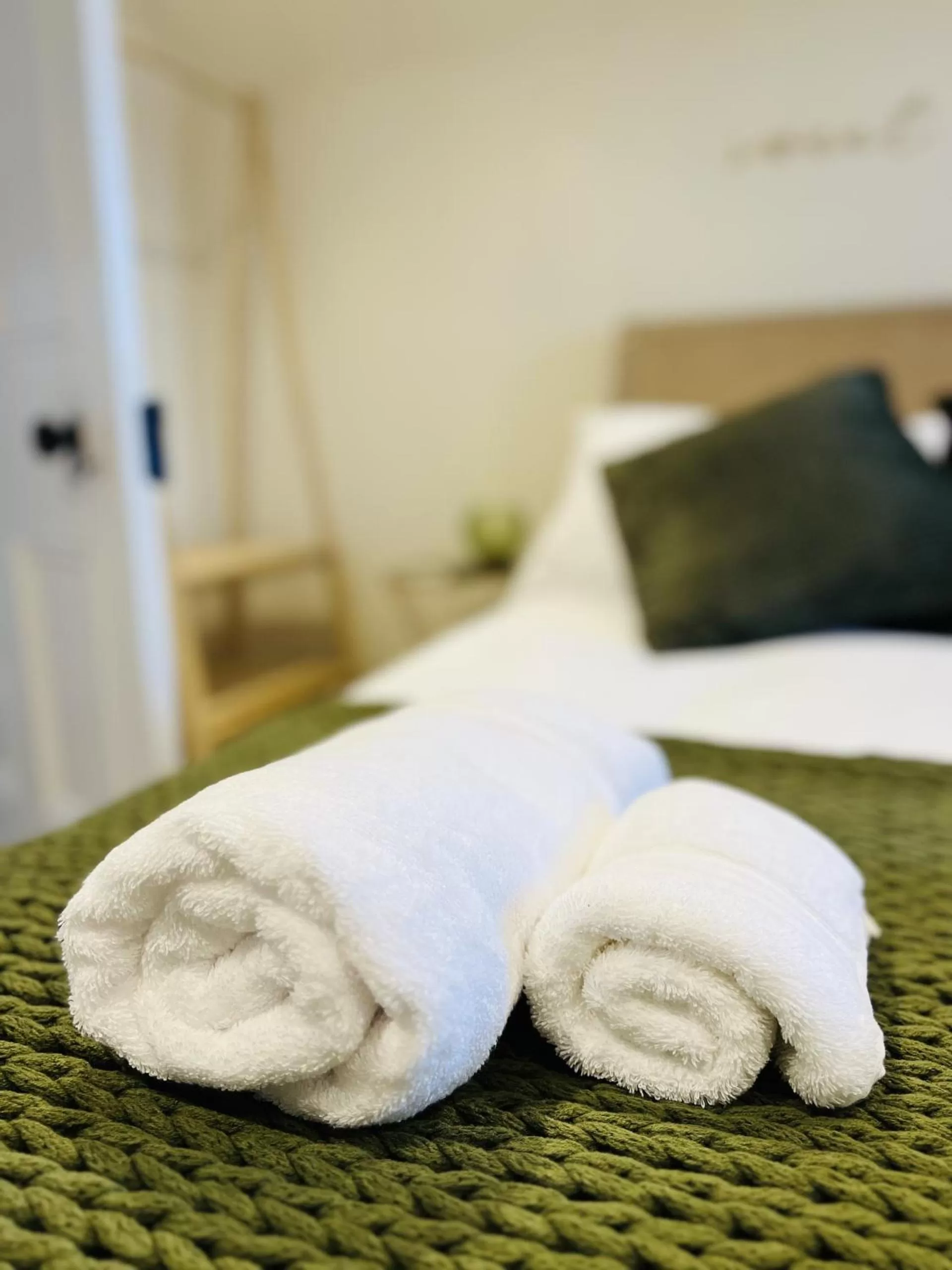 Bedroom, Bed in St Duthus Villa Guesthouse