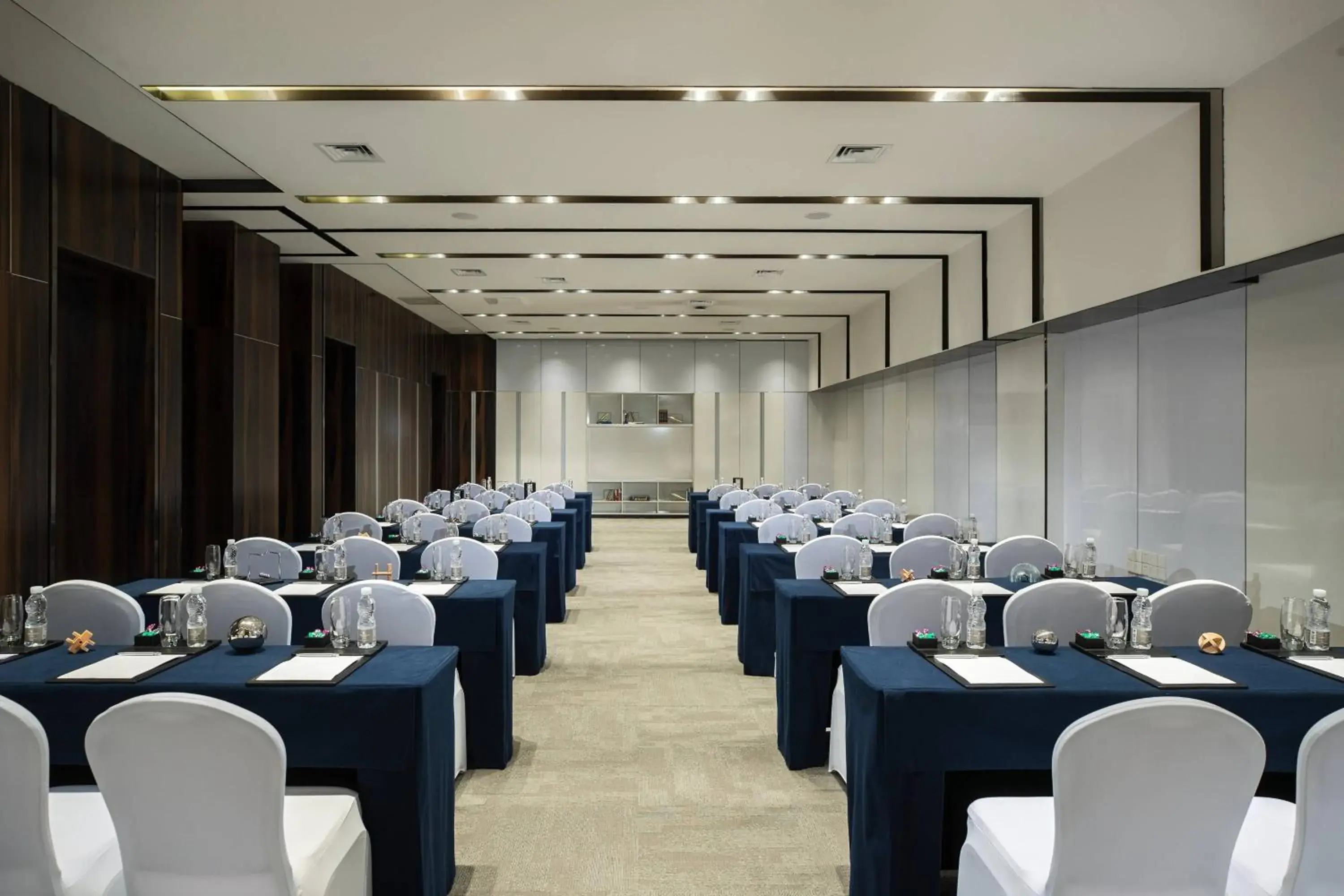 Meeting/conference room in Renaissance Shenyang West Hotel