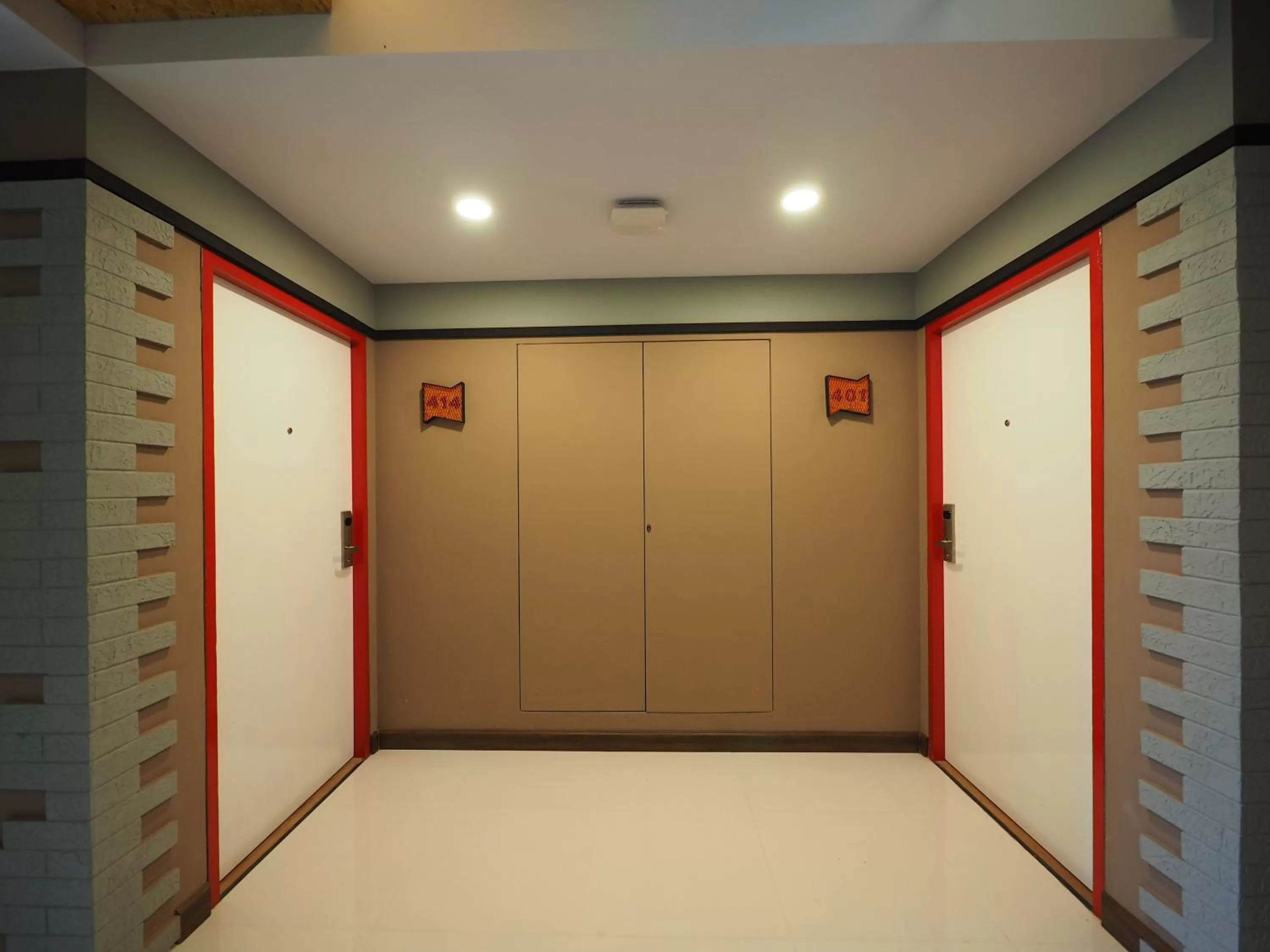 Decorative detail in Ps Sriphu Hotel