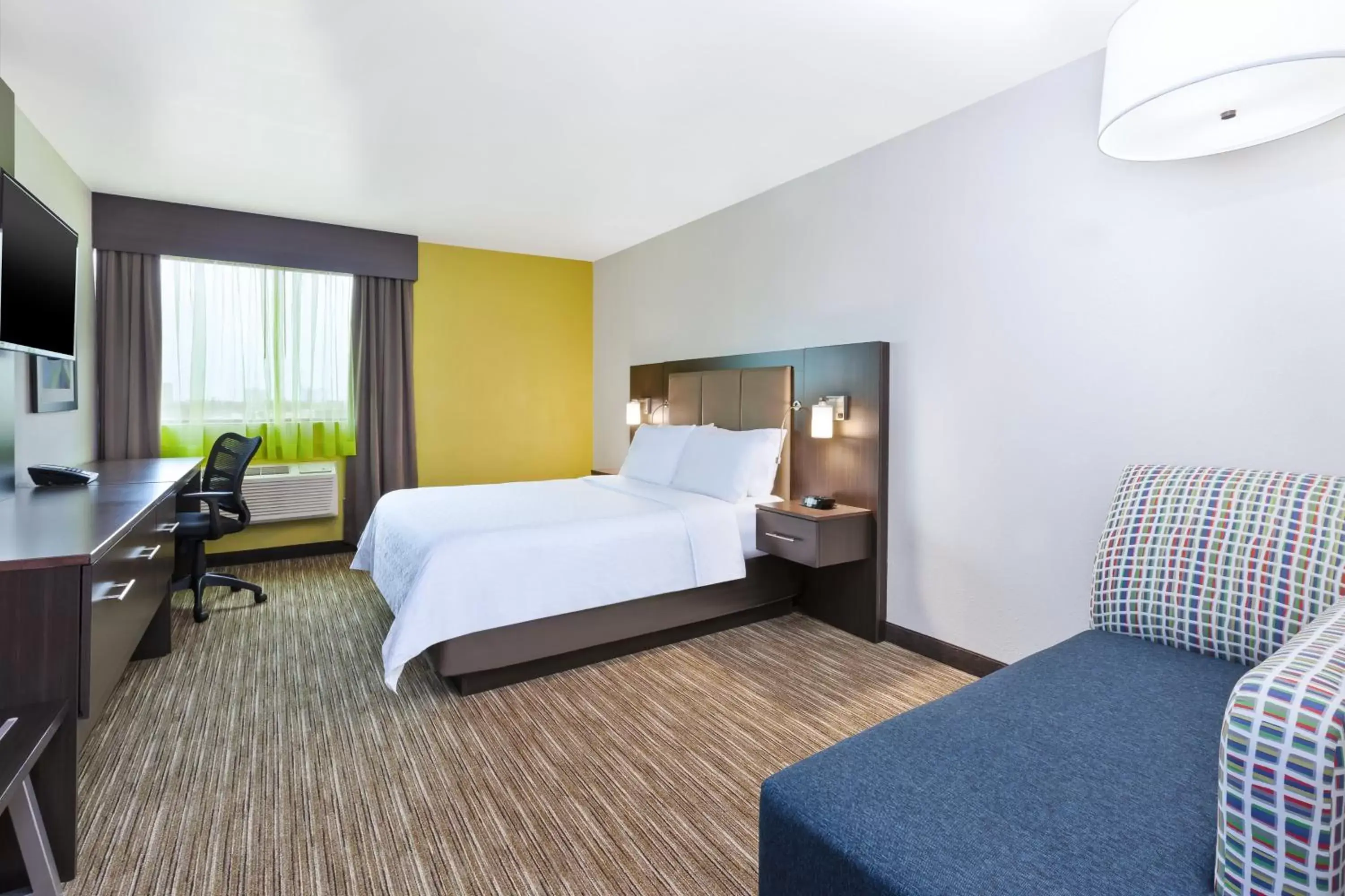 Photo of the whole room in Holiday Inn Express Winnipeg Airport - Polo Park, an IHG Hotel