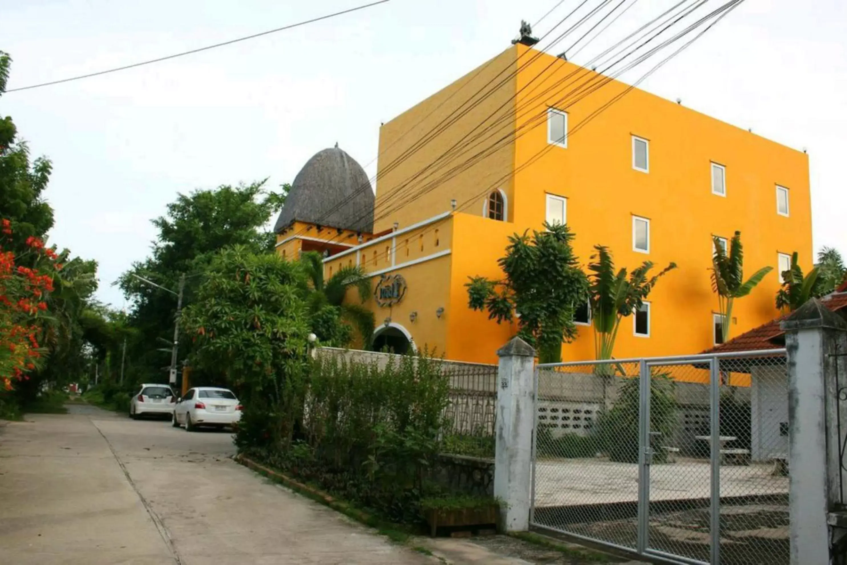 Facade/entrance in Riad Hua Hin Facade/entrance in Riad Hua Hin