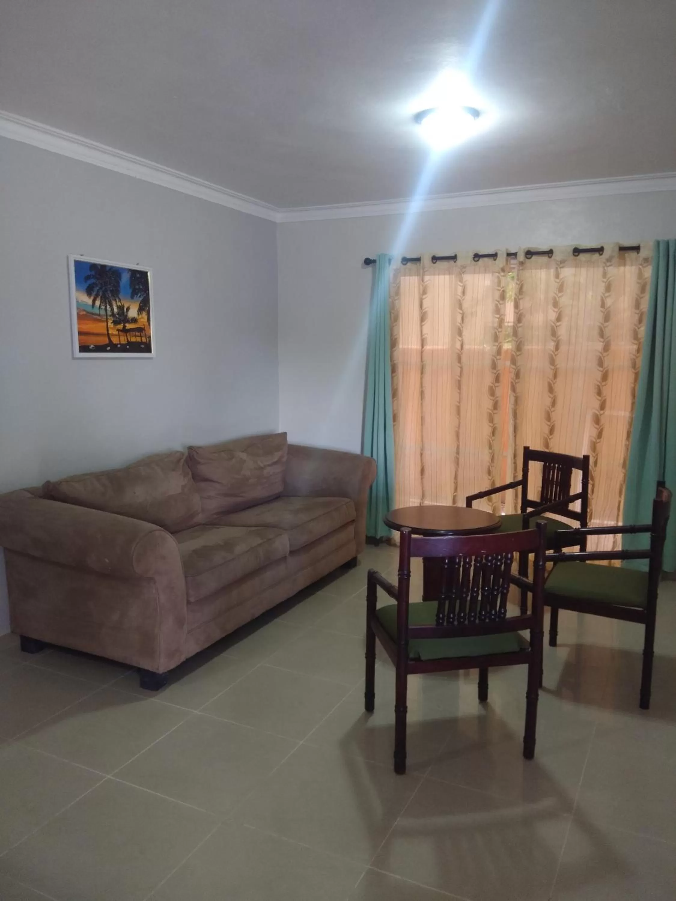 Seating Area in White Sands shared apartments