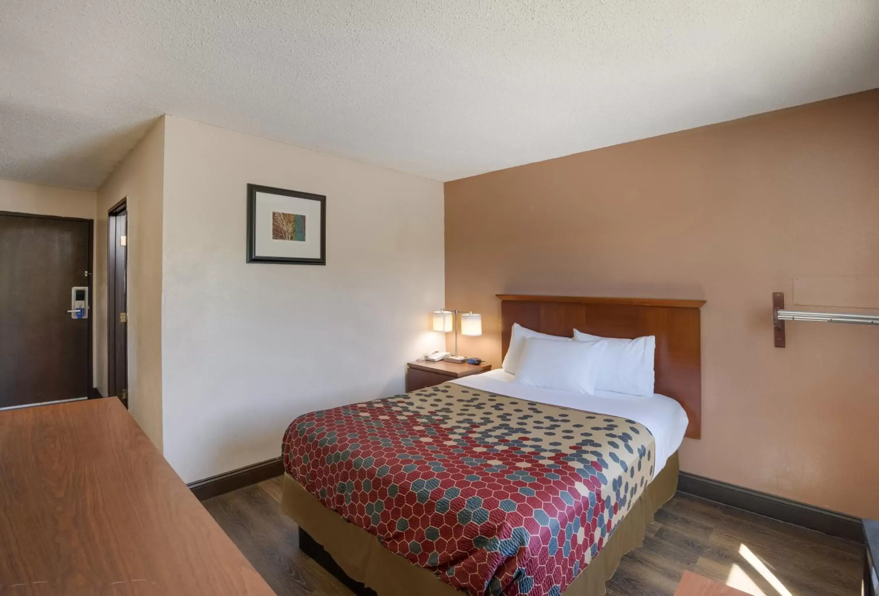 Bedroom, Bed in Rodeway Inn