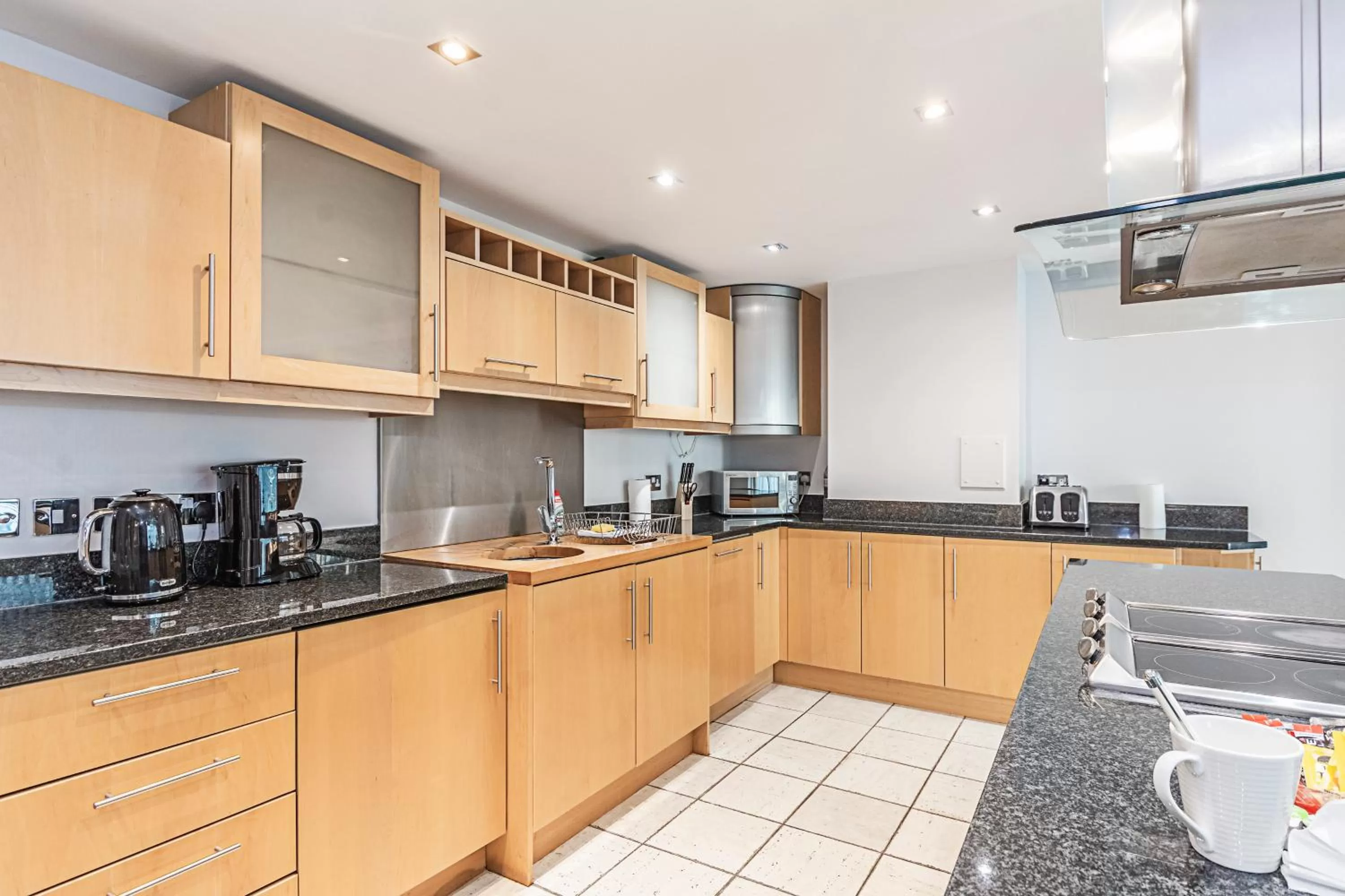 Coffee/tea facilities in Canary Wharf - Luxury Apartments