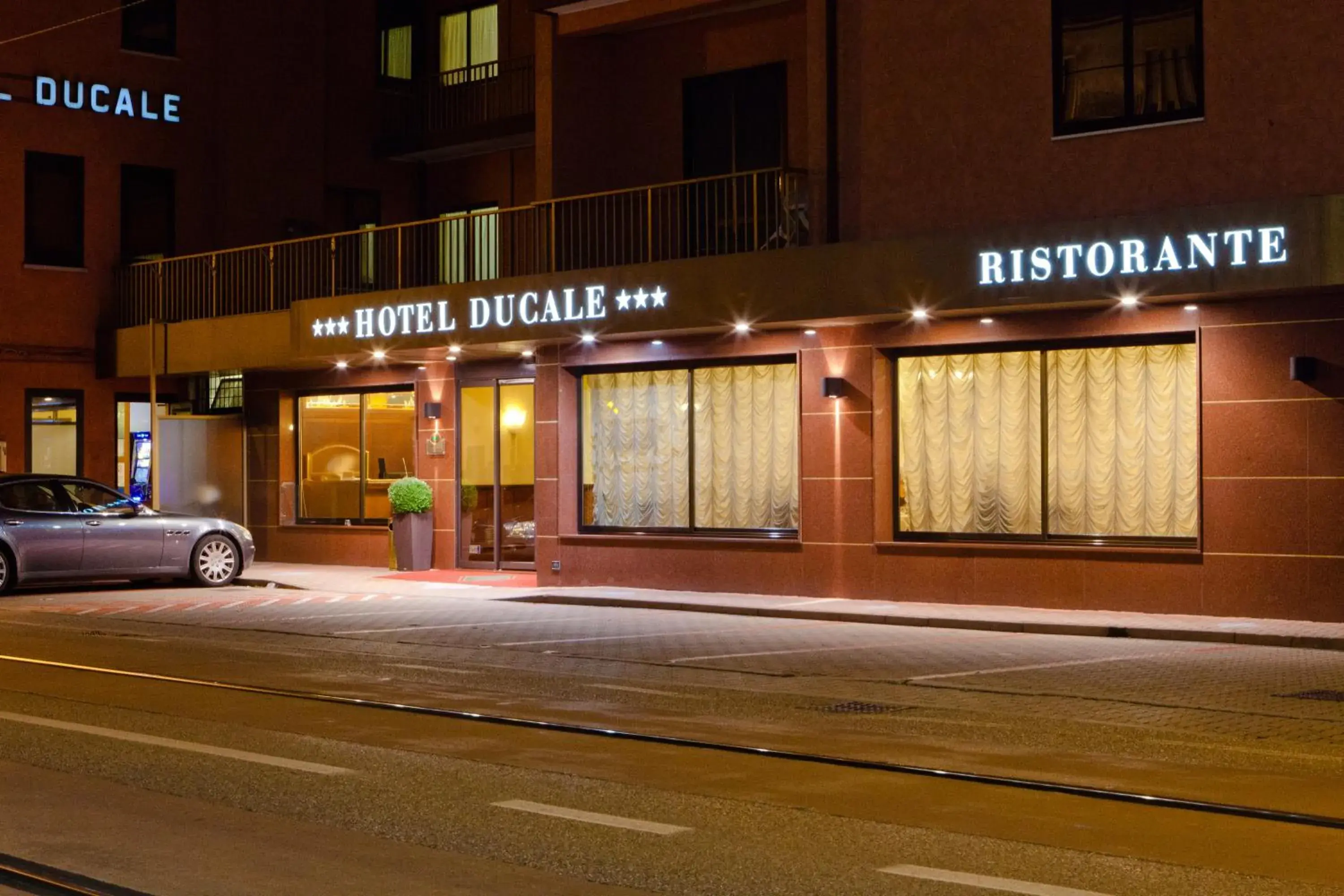 Facade/entrance, Property Building in Hotel Ducale