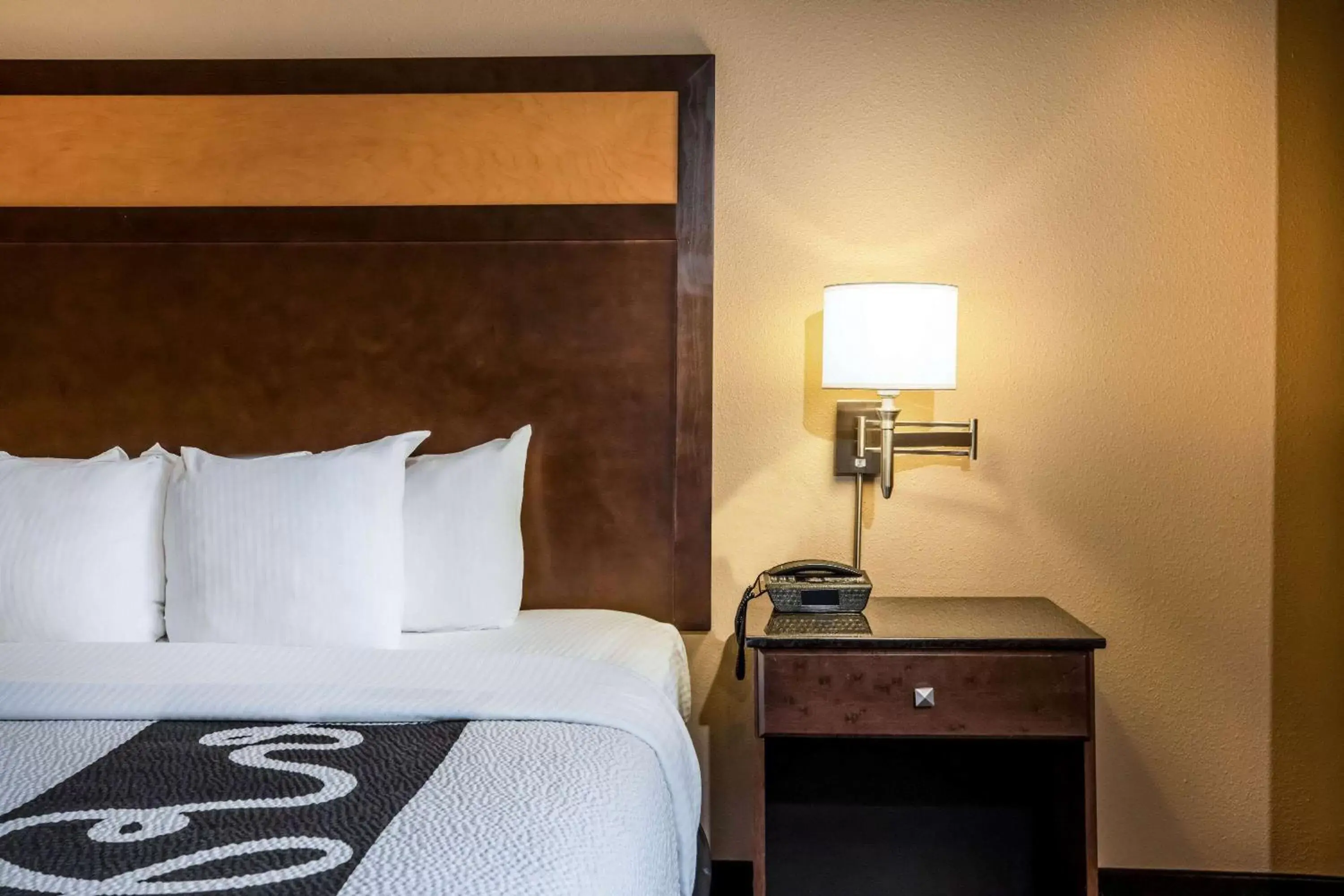 Deluxe King Room in La Quinta by Wyndham Eugene Deluxe King Room in La Quinta by Wyndham Eugene