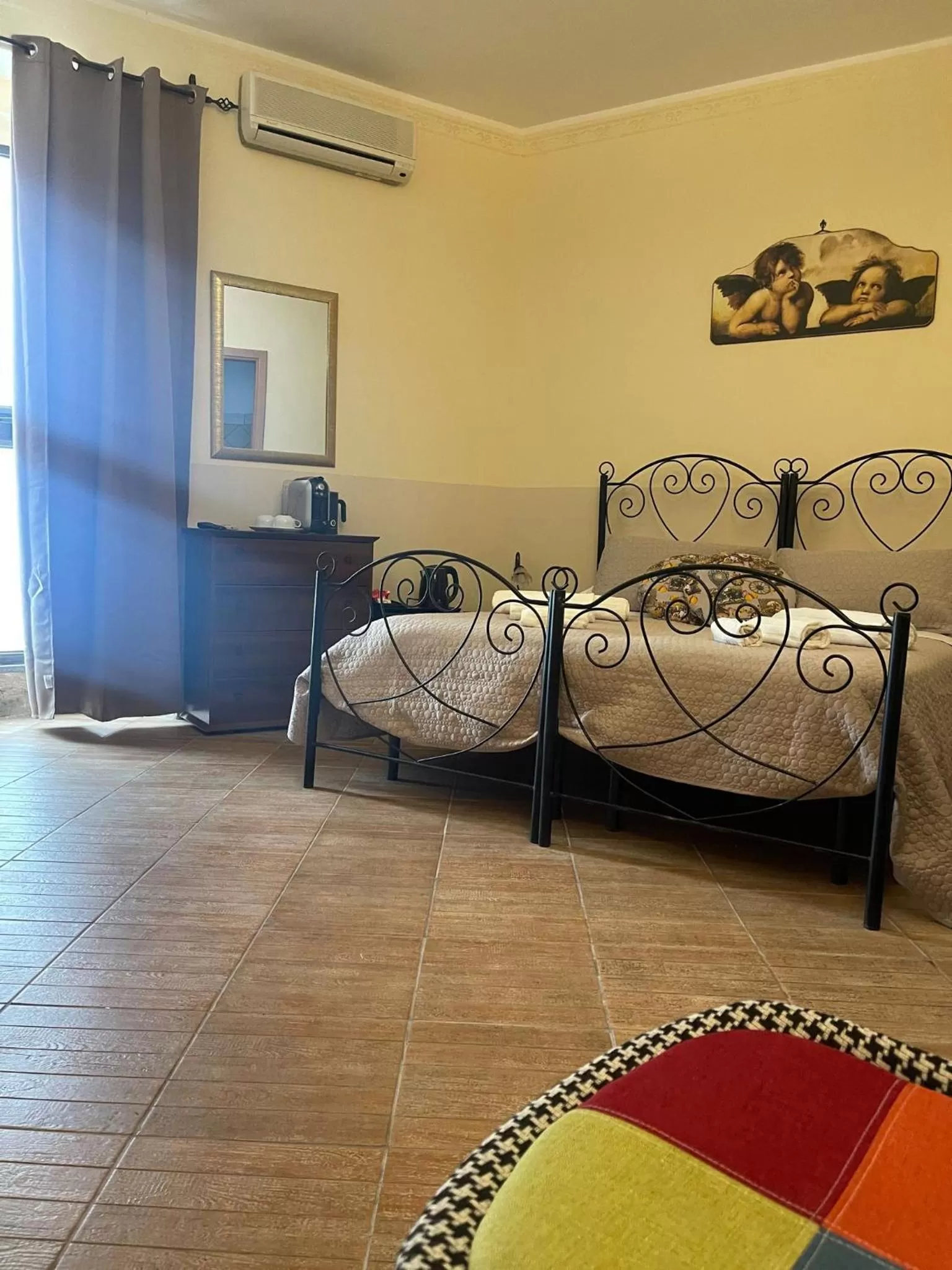 Photo of the whole room, Bed in Bed and Relax-Il Maniero