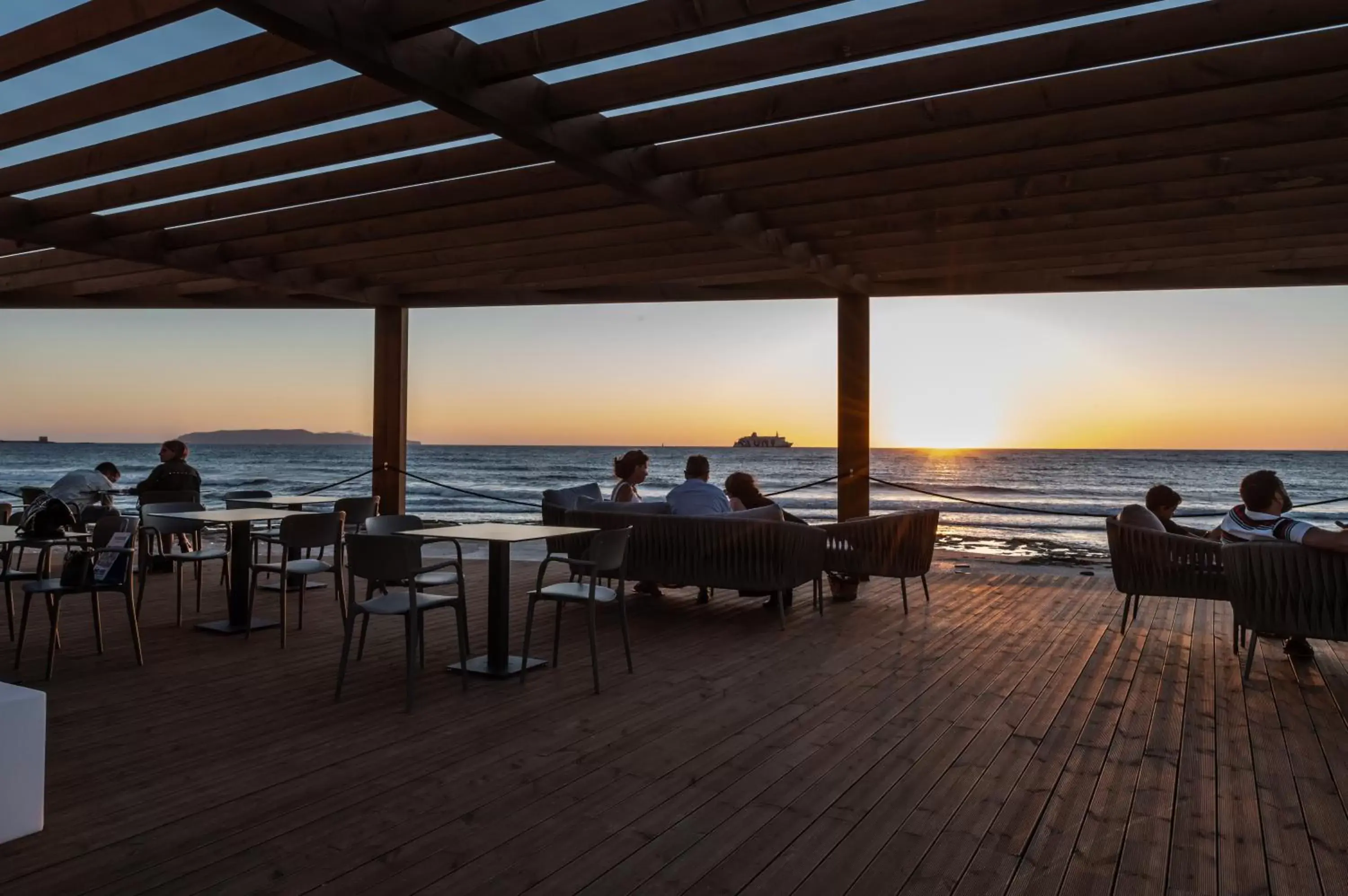 Restaurant/places to eat in Hotel Punta Tipa Restaurant/places to eat in Hotel Punta Tipa