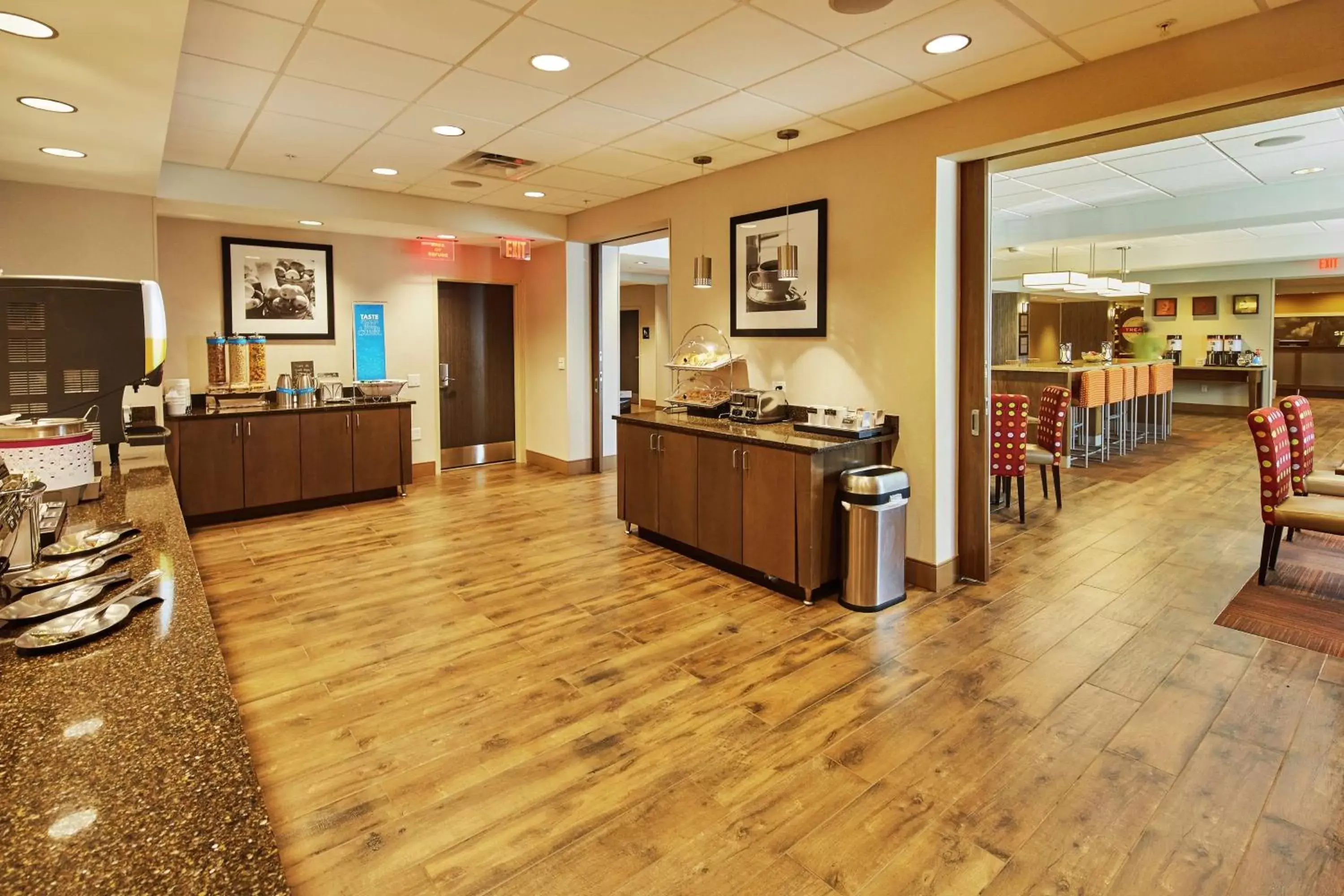 Dining area, Lobby/Reception in Hampton Inn Parker, AZ