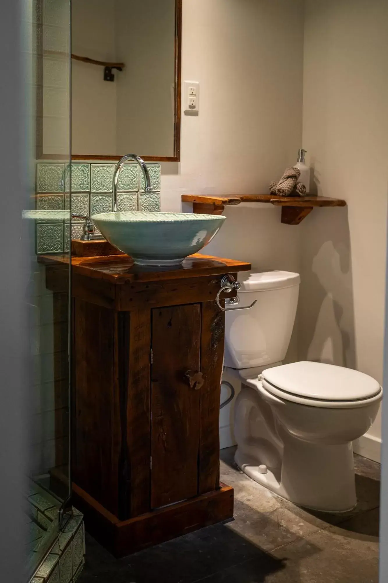 Bathroom in Owl's Nest Suites