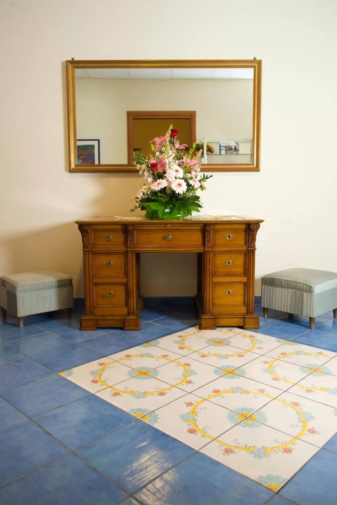 Decorative detail in Hotel Pensione Reale