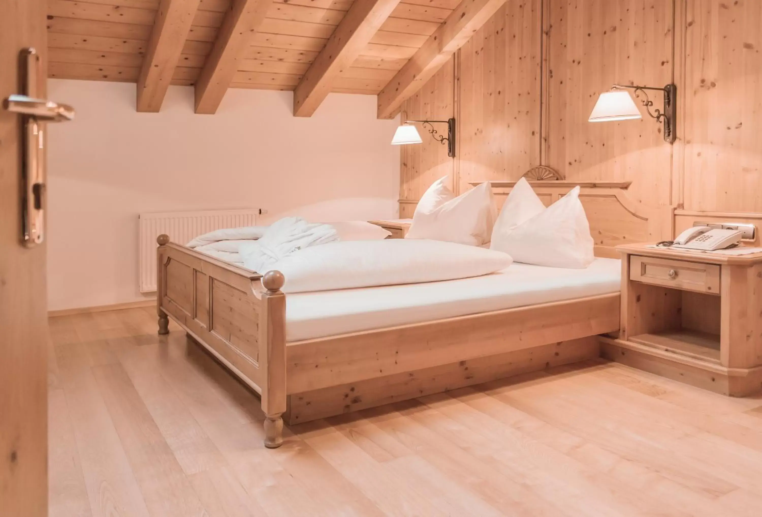 Photo of the whole room, Bed in Zugspitz Resort