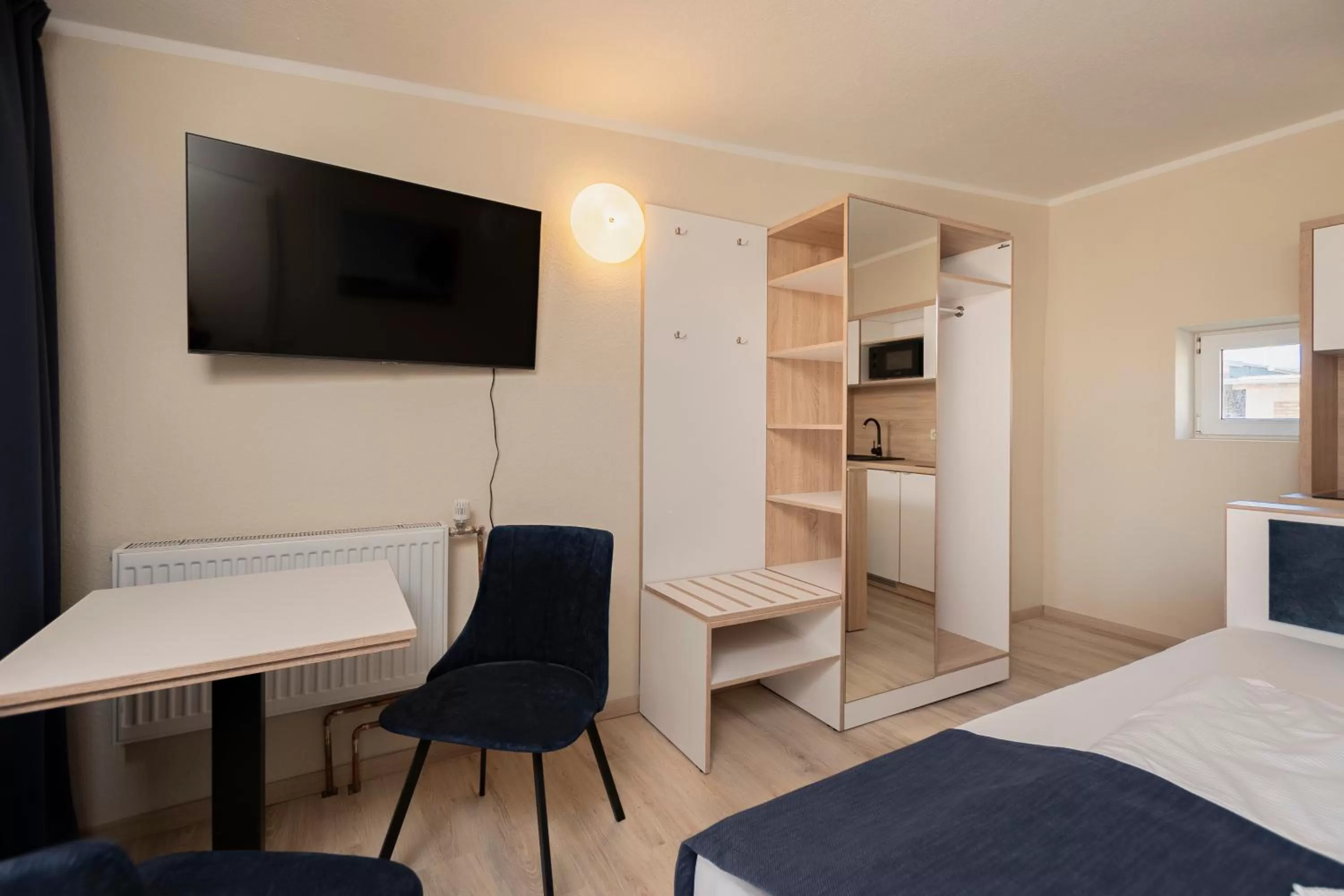 TV and multimedia, Bed in Aparthotel Stralsund Studios und Apartments