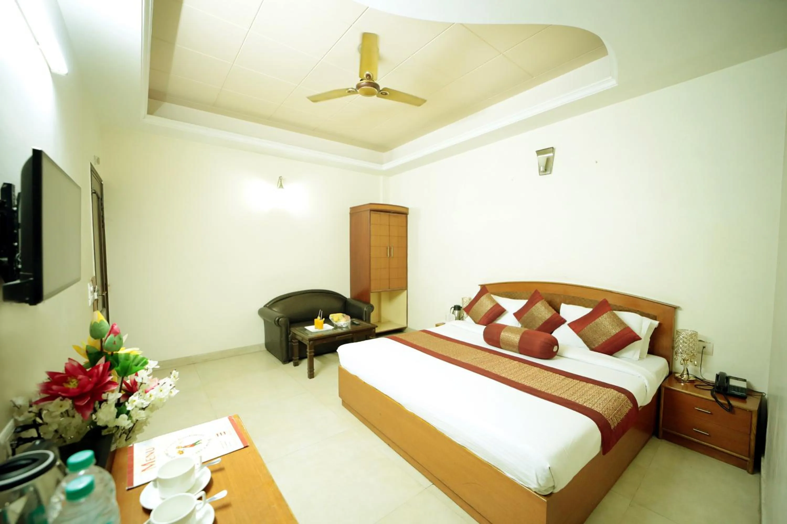 Photo of the whole room, Bed in Hotel Blue Bell