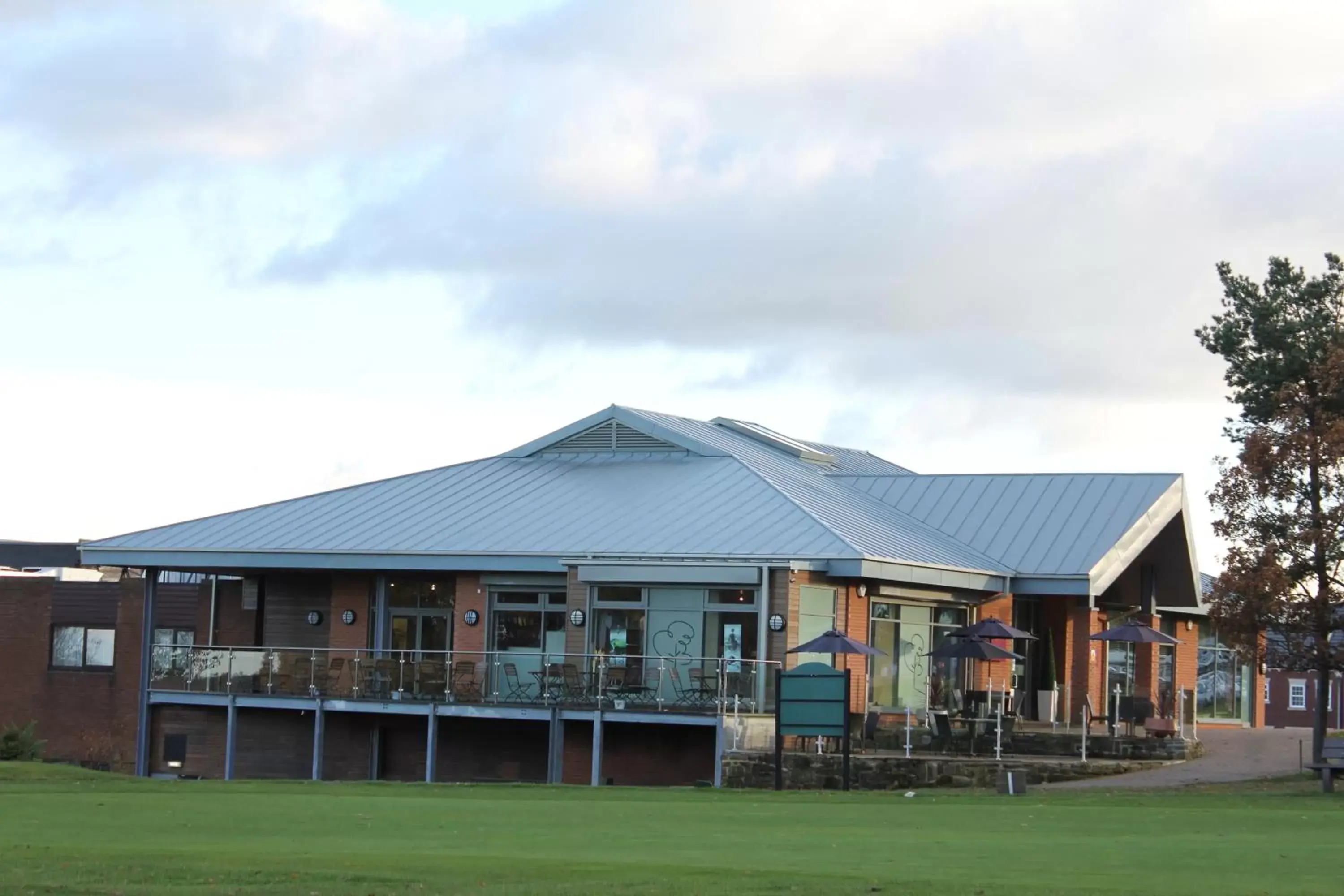 Facade/entrance in Mercure Newcastle George Washington Hotel Golf & Spa Facade/entrance in Mercure Newcastle George Washington Hotel Golf & Spa