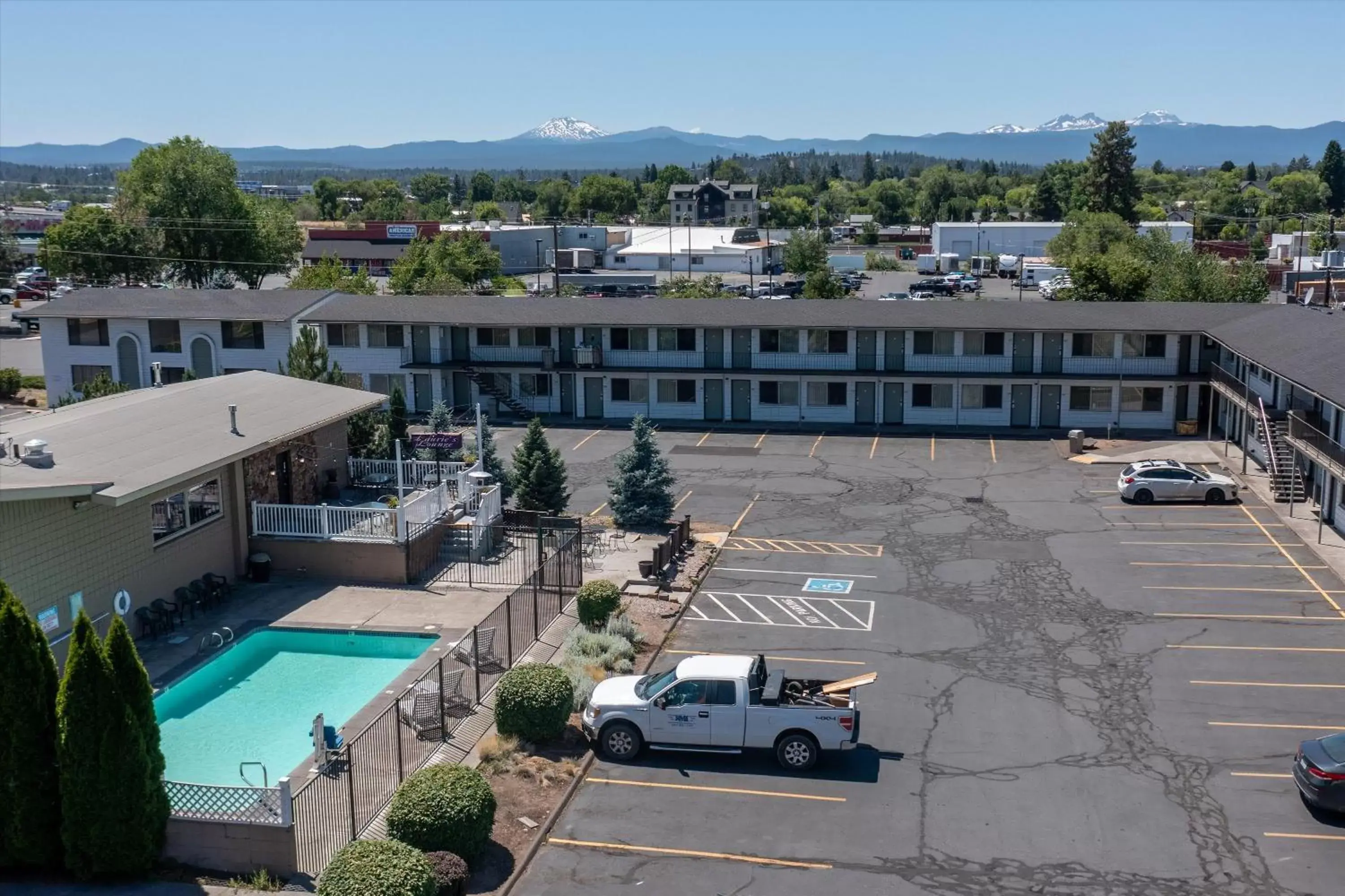 Pool View in Bend Inn & Suites