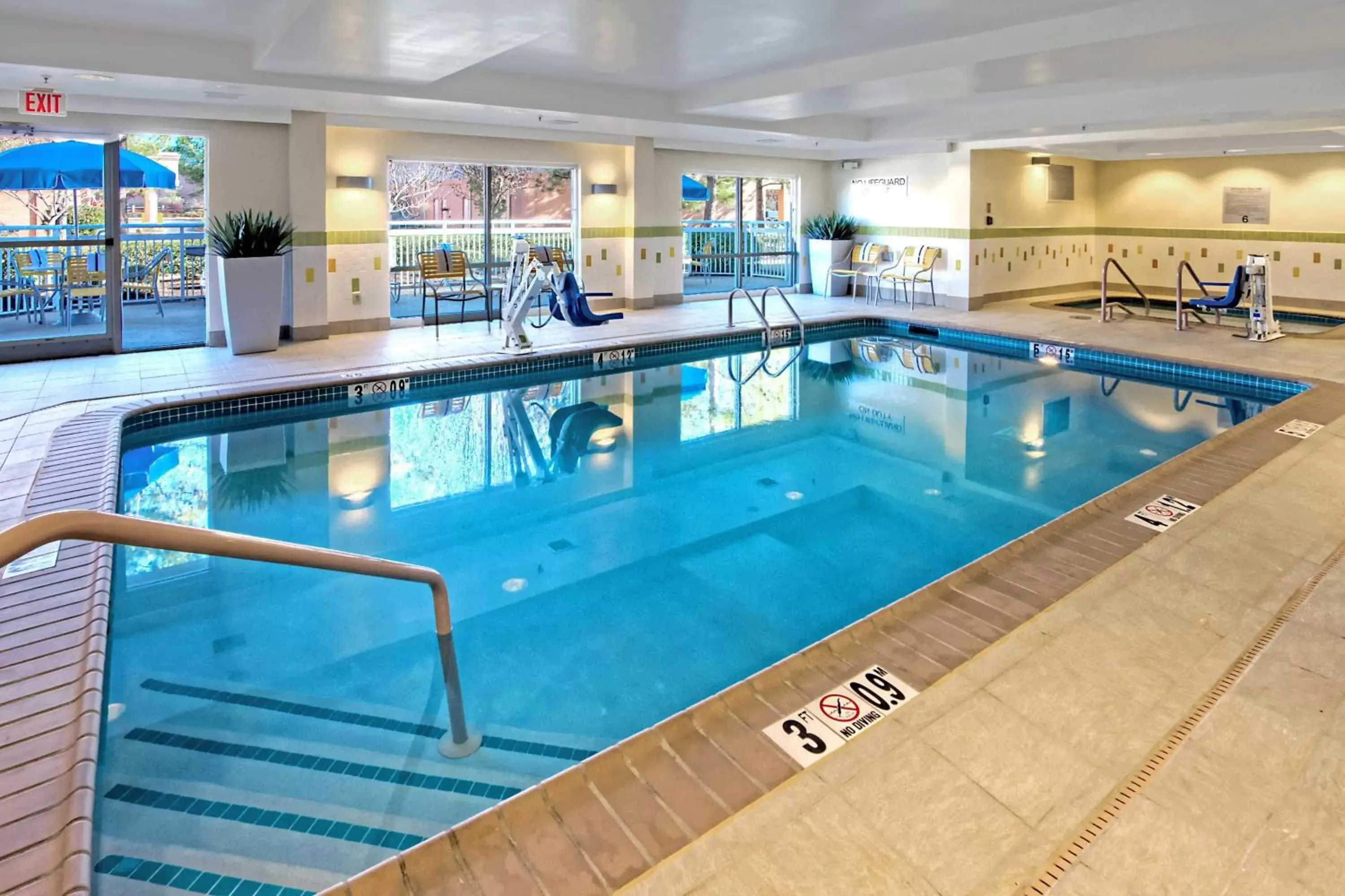 Swimming Pool in Fairfield Inn and Suites Memphis Germantown