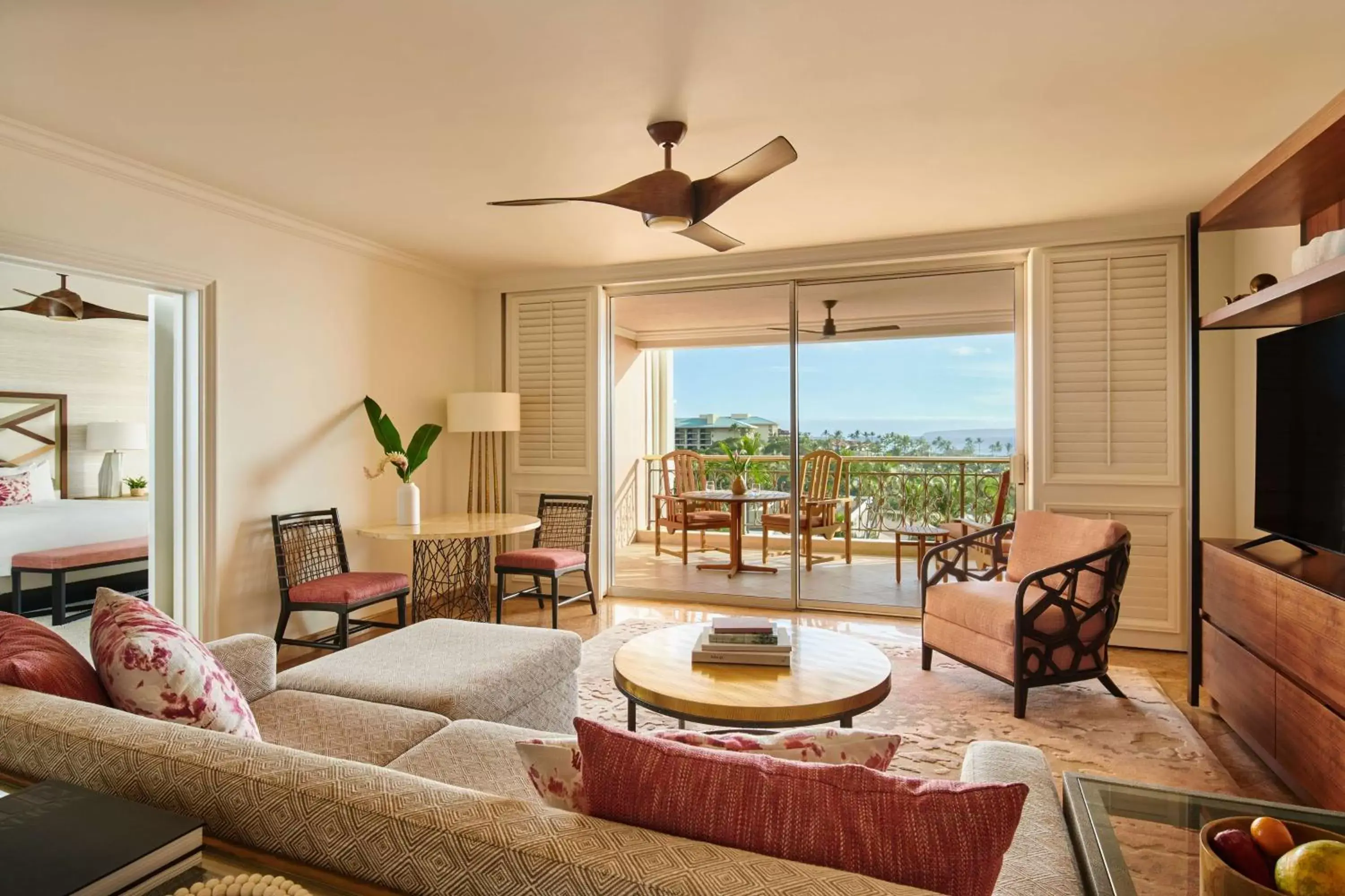 Living room, Seating Area in Grand Wailea Resort Hotel & Spa, A Waldorf Astoria Resort