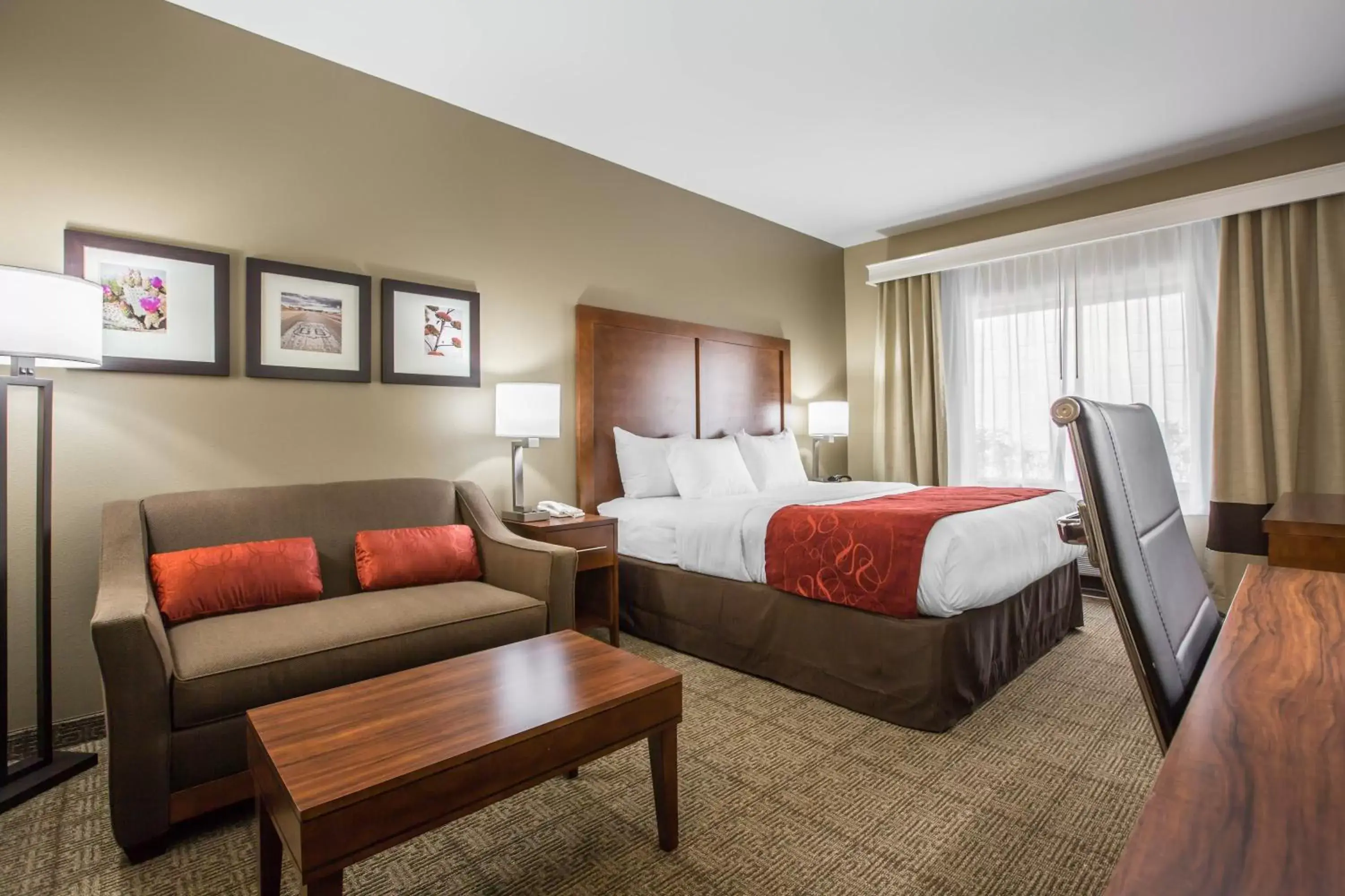 Bed in Comfort Suites Victorville-Hesperia