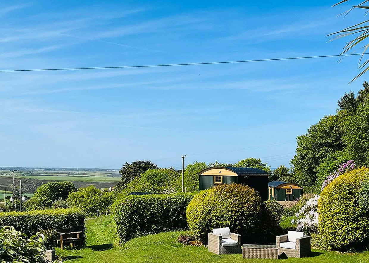 Garden view in Beacon Country House B & B & Luxury Shepherd Huts