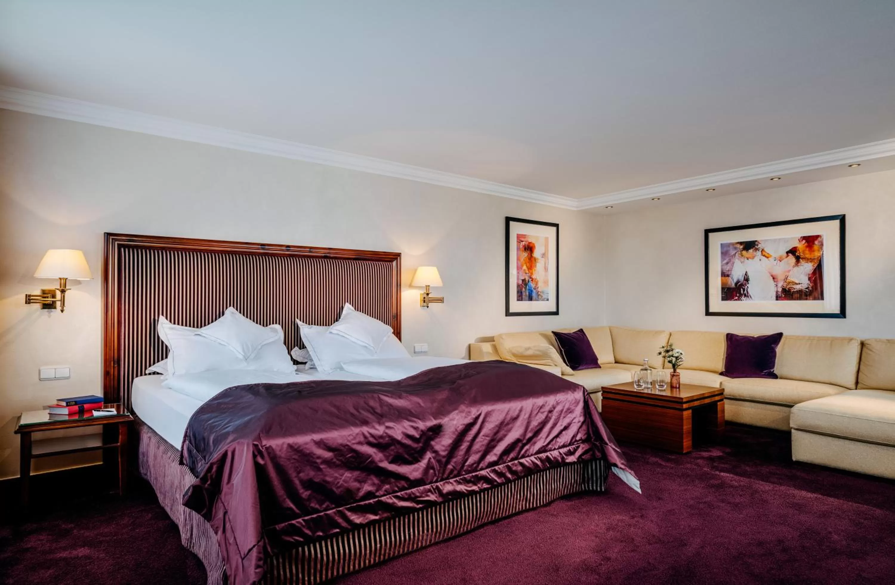 Bed in Romantik Berghotel Astenkrone