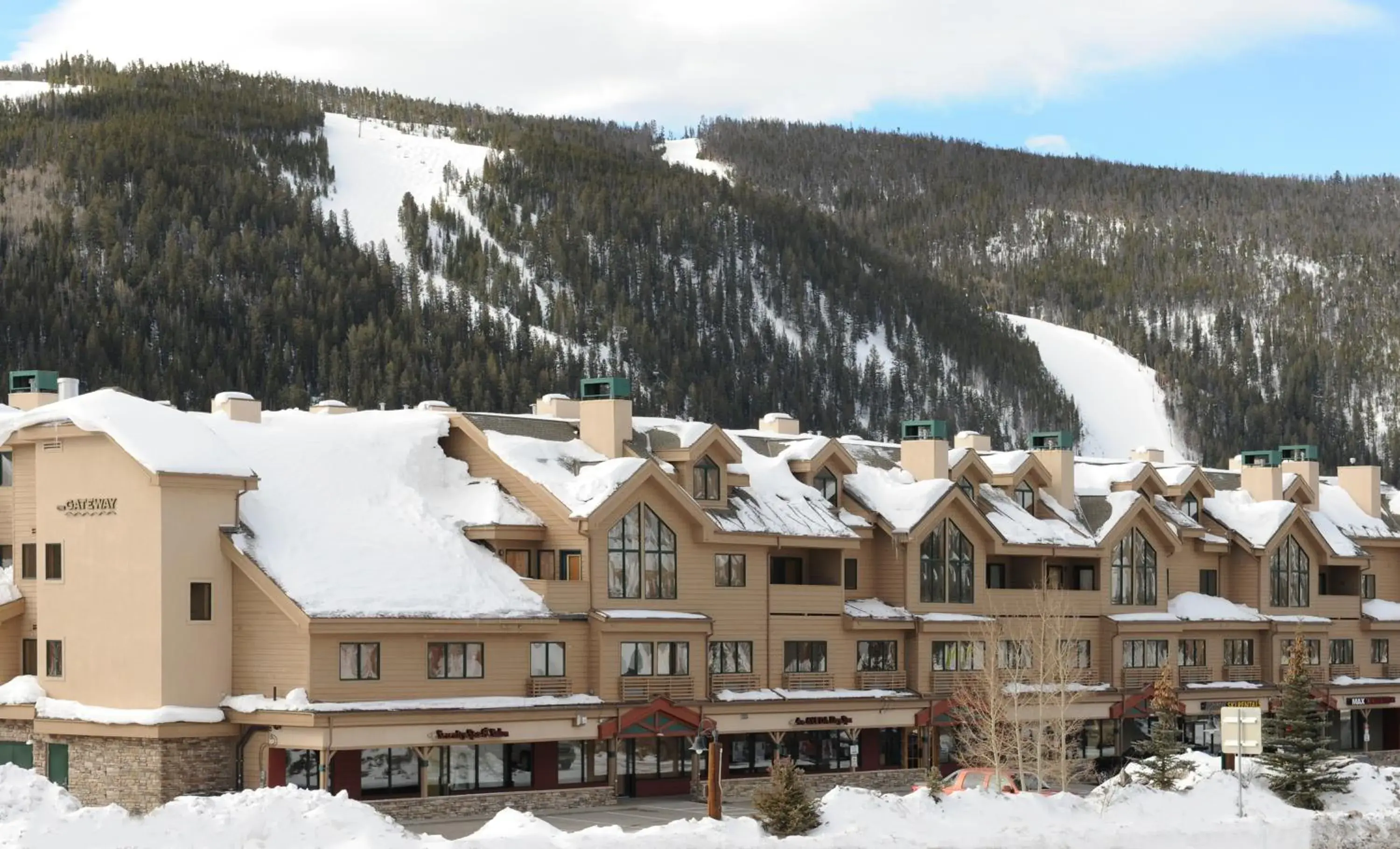 Winter in Gateway Mountain Lodge by Keystone Resort