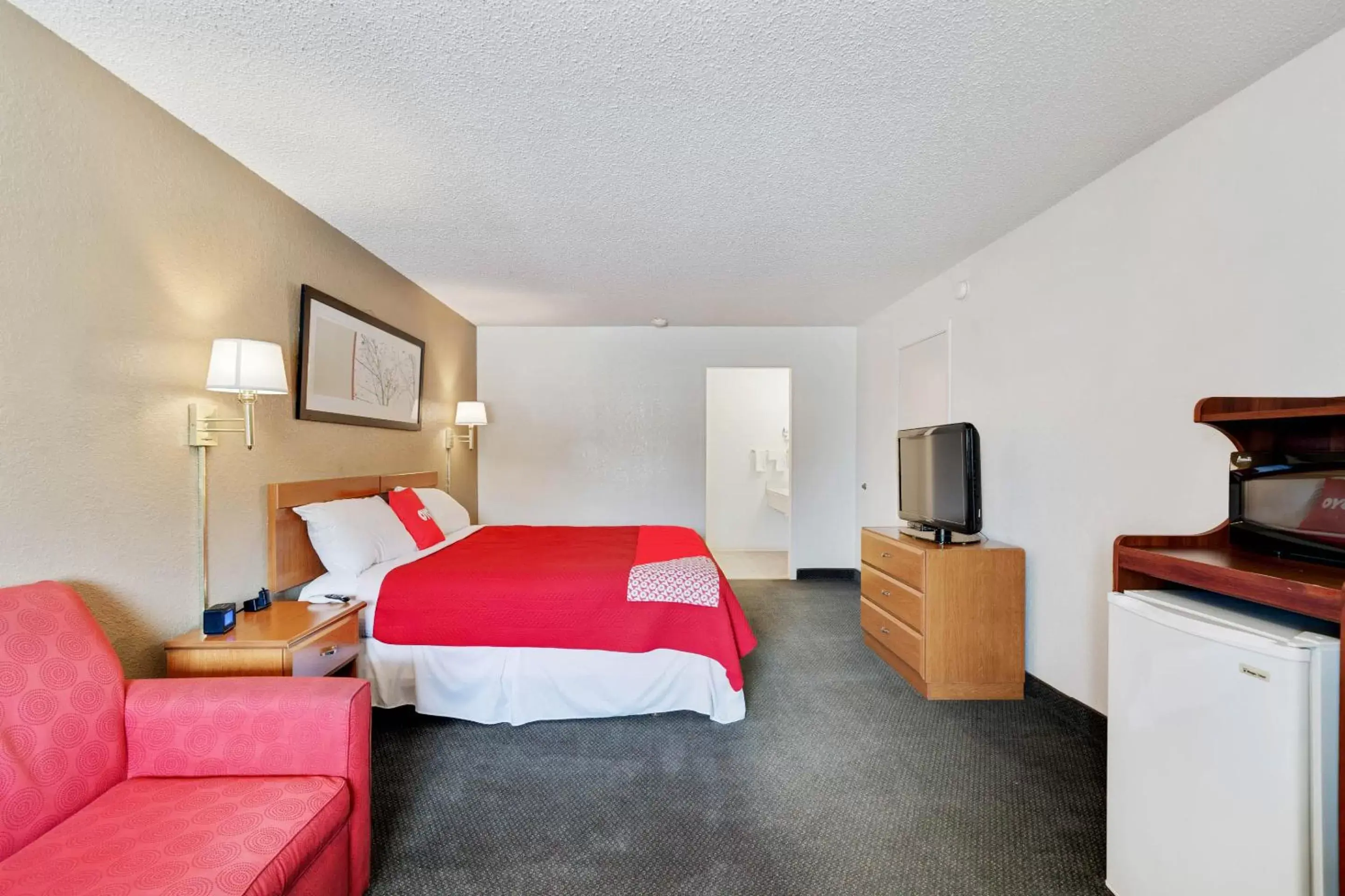 Bedroom in OYO Hotel Junction TX I-10
