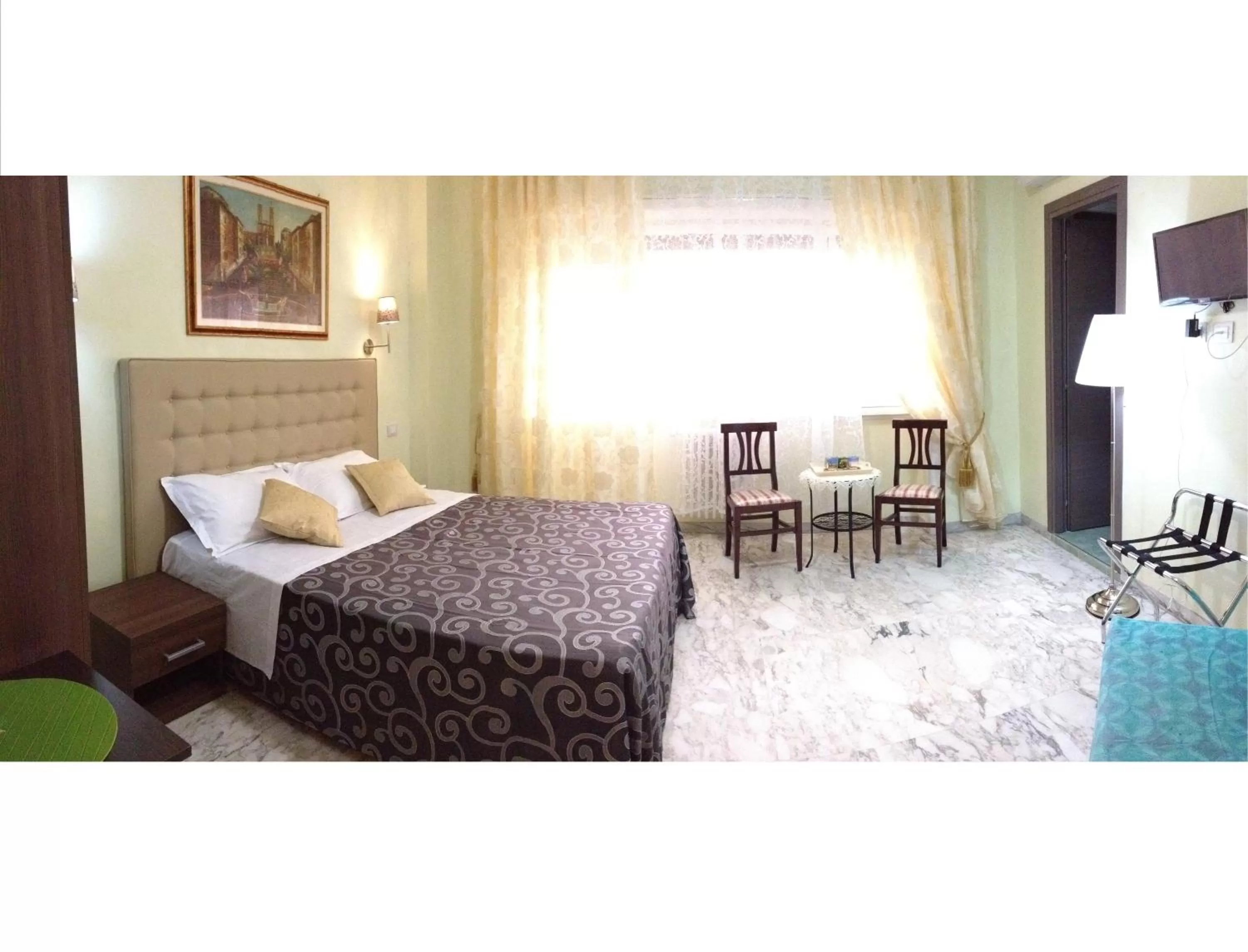 Day, Bed in Vatican Golden Rooms