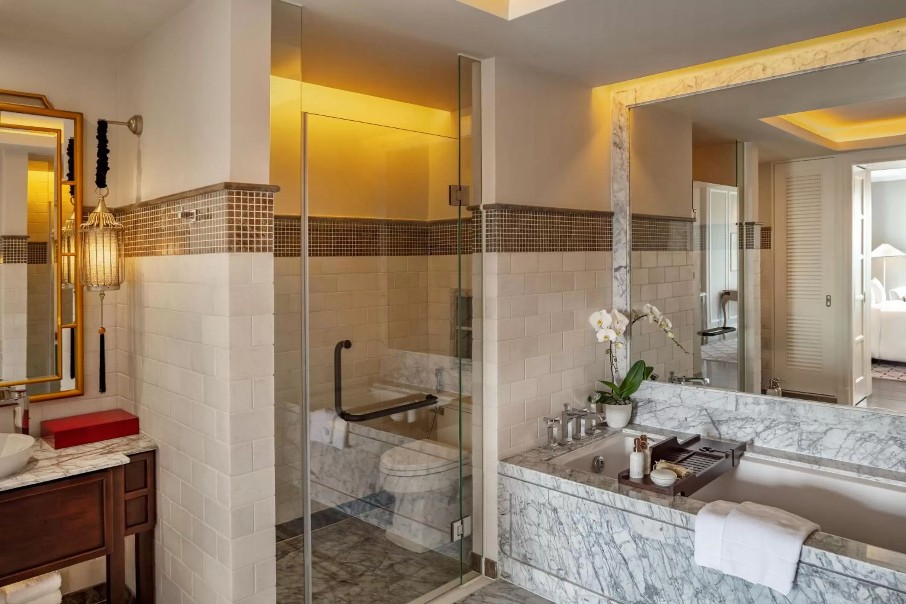 Bathroom in Mia Saigon – Luxury Boutique Hotel