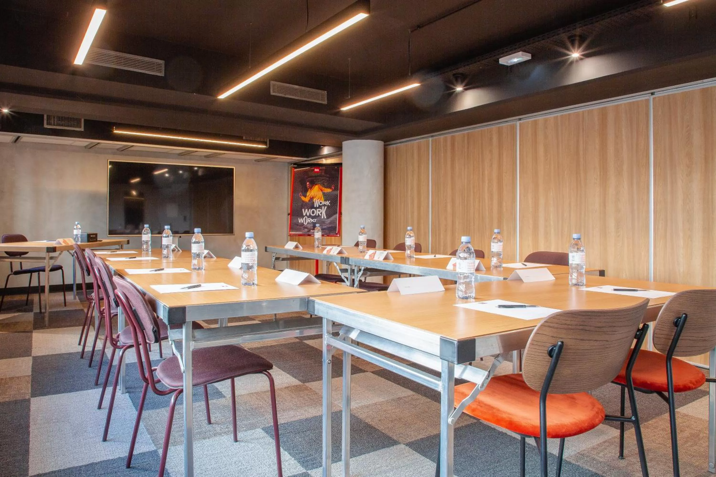 Meeting/conference room in ibis Nice Aéroport Promenade des Anglais