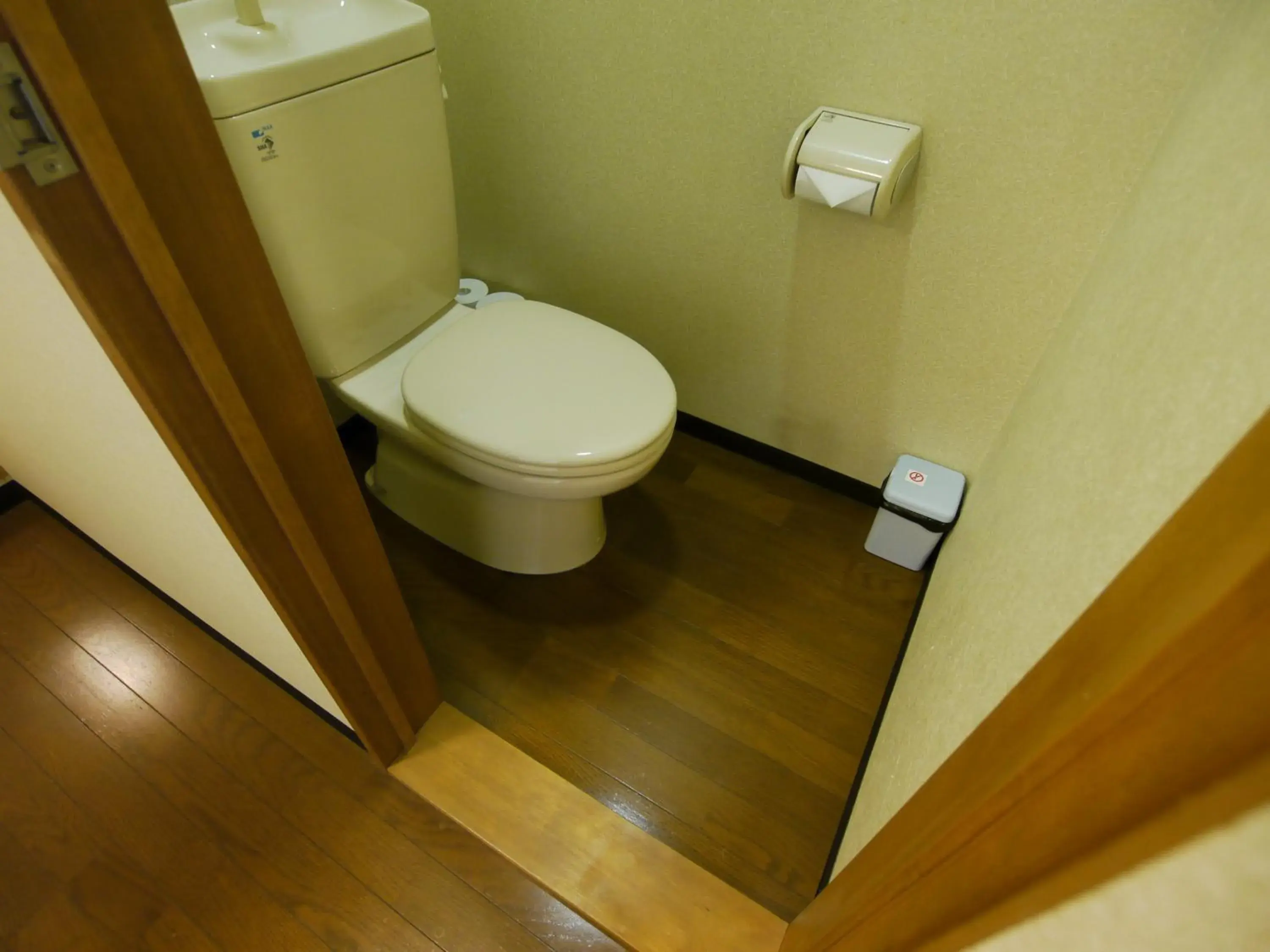 Japanese-Style Room with Private Bathroom in Kyoto Hana Hostel