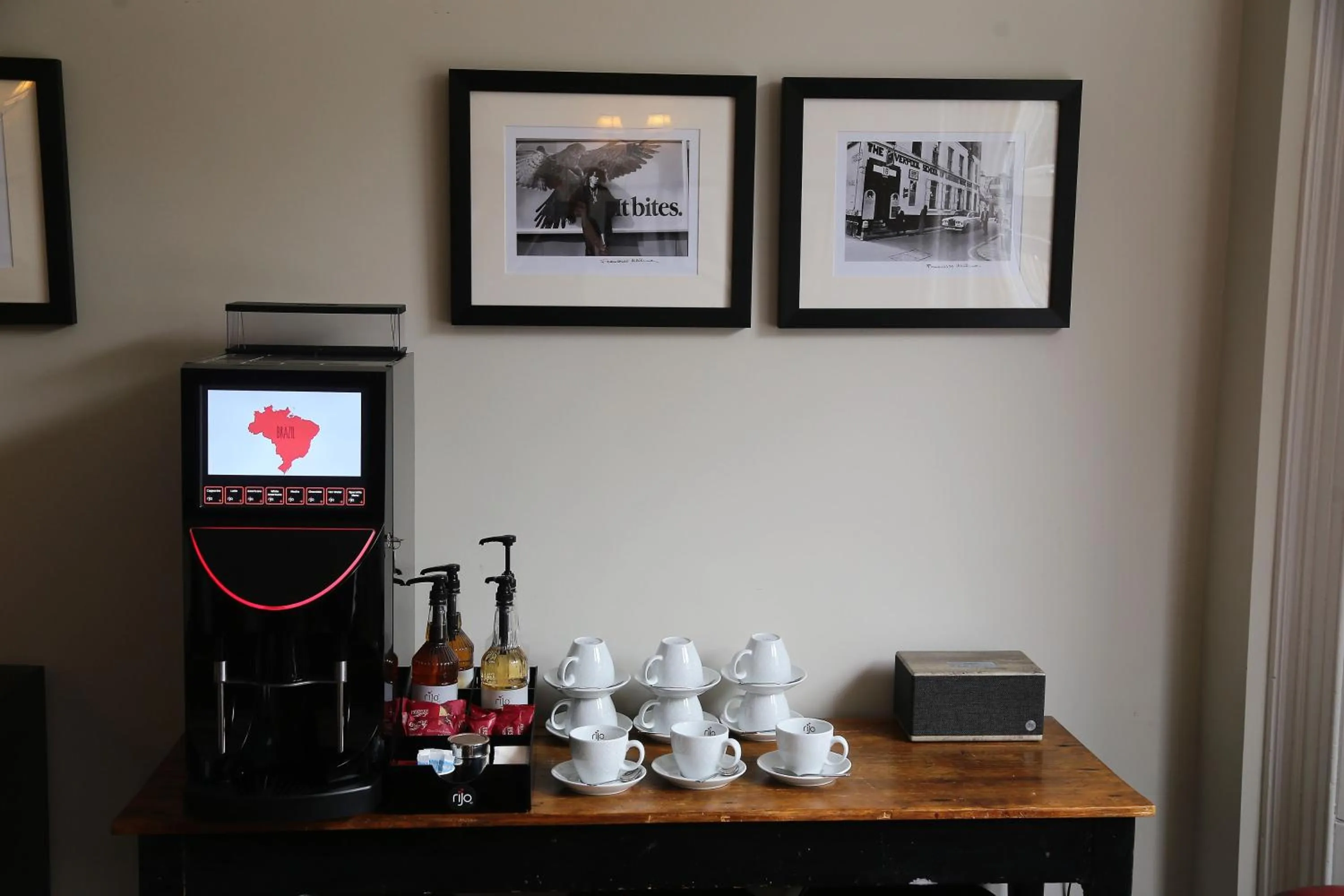 Coffee/tea facilities in Hotel Tia