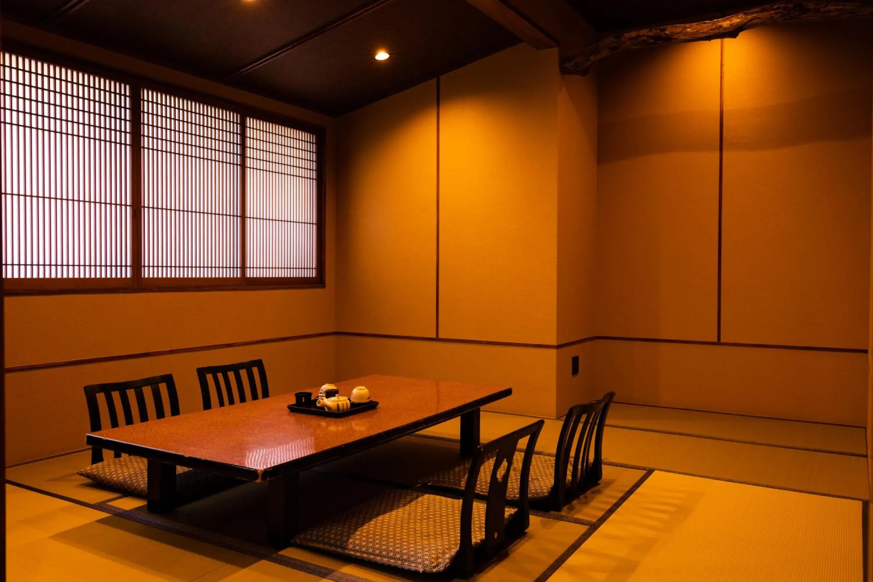 Living room, Restaurant/Places to Eat in Hakoneyumoto Onsen Yaeikan