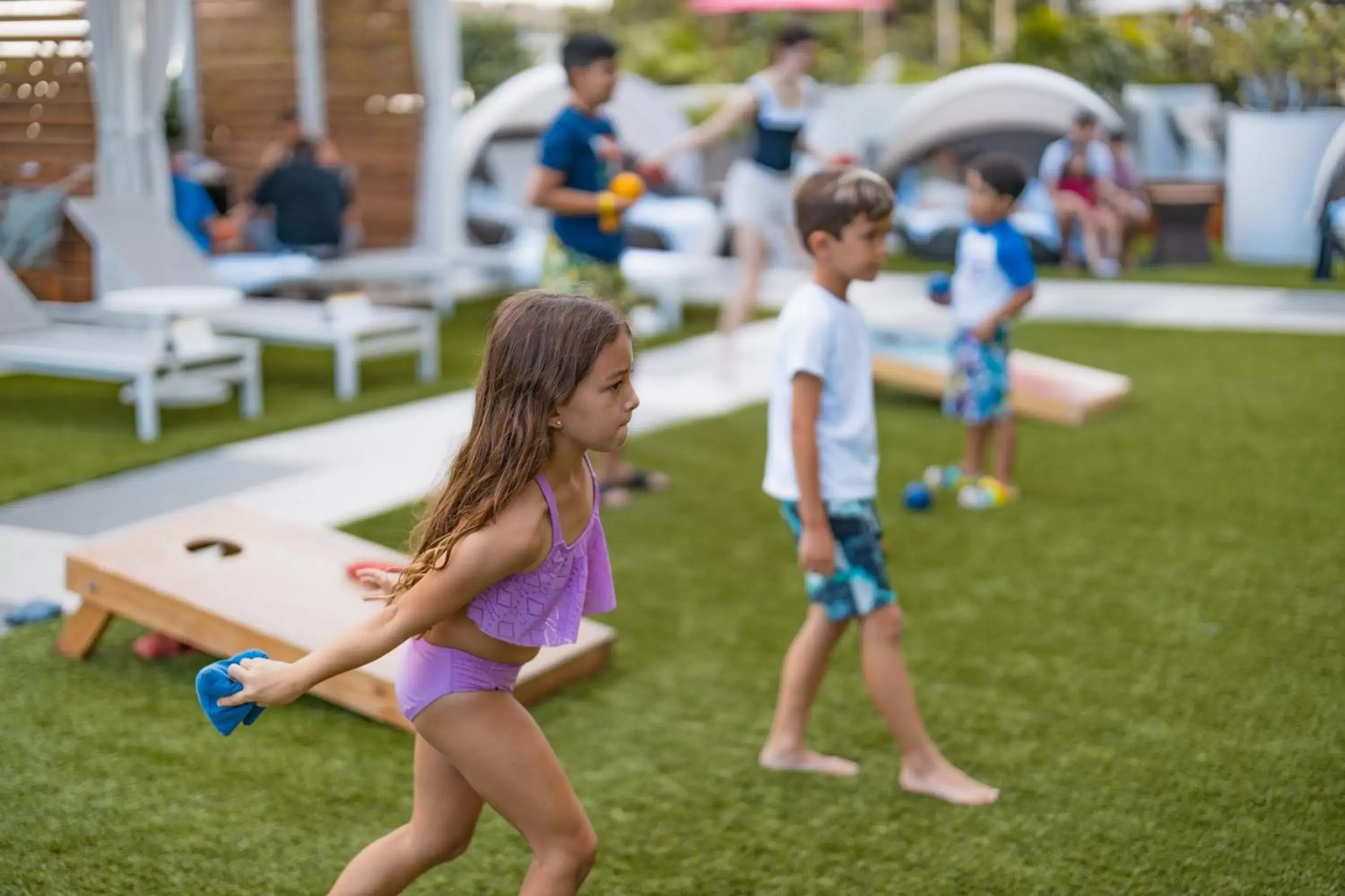 Other, Children in Waikiki Beach Marriott Resort & Spa