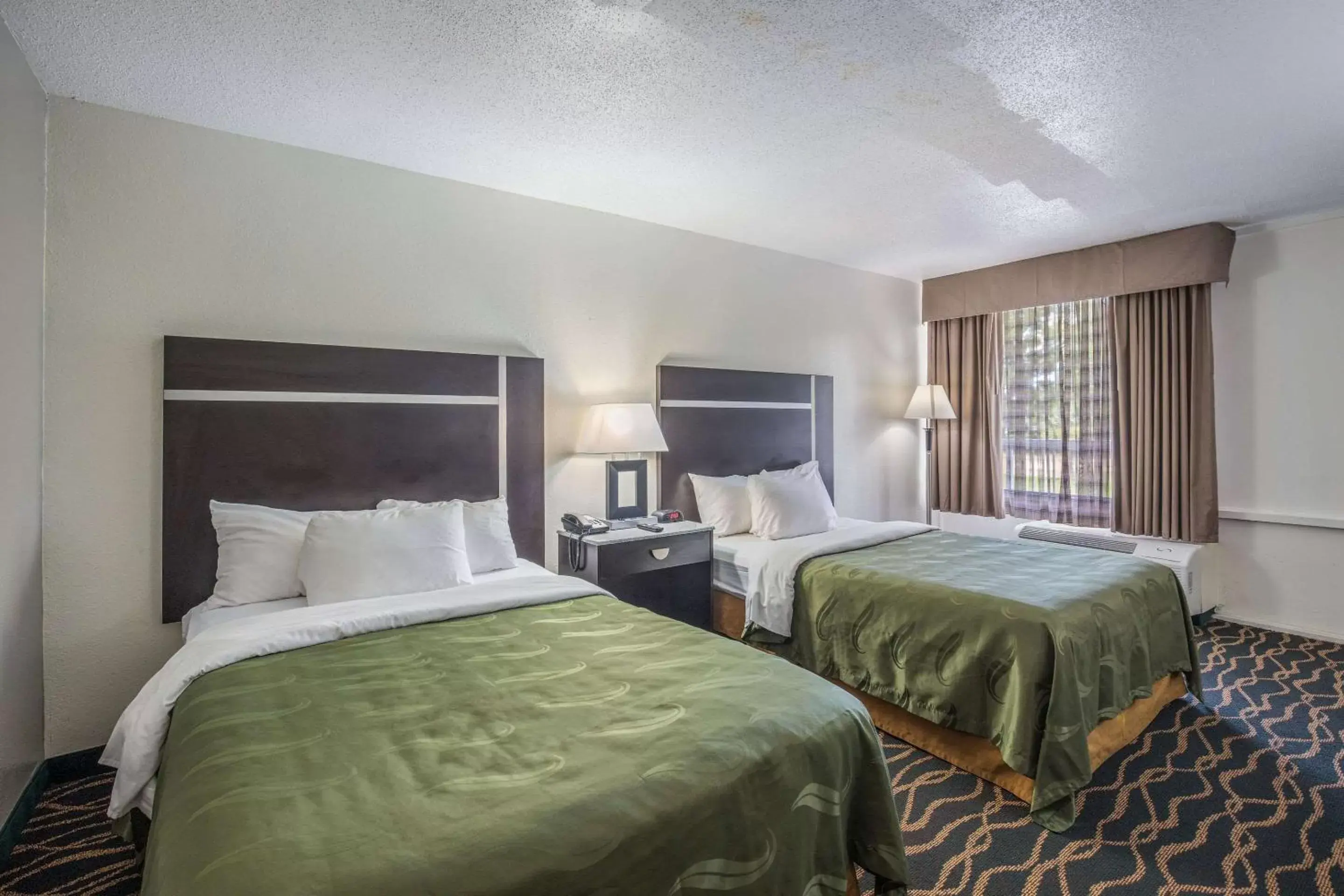 Photo of the whole room, Bed in Quality Inn & Suites Conference Center Thomasville