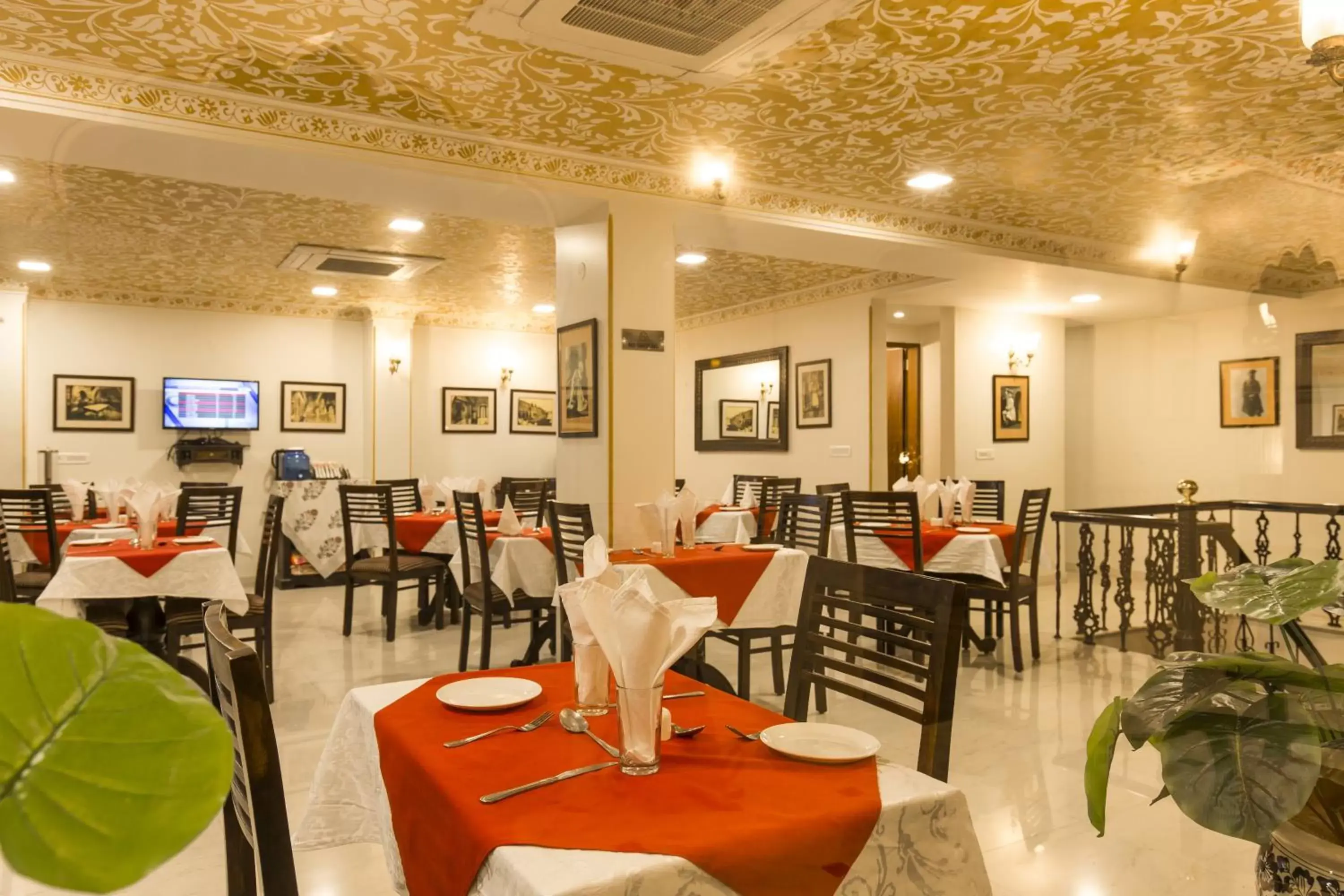 Continental breakfast, Restaurant/Places to Eat in Umaid Residency - A Regal Heritage Home