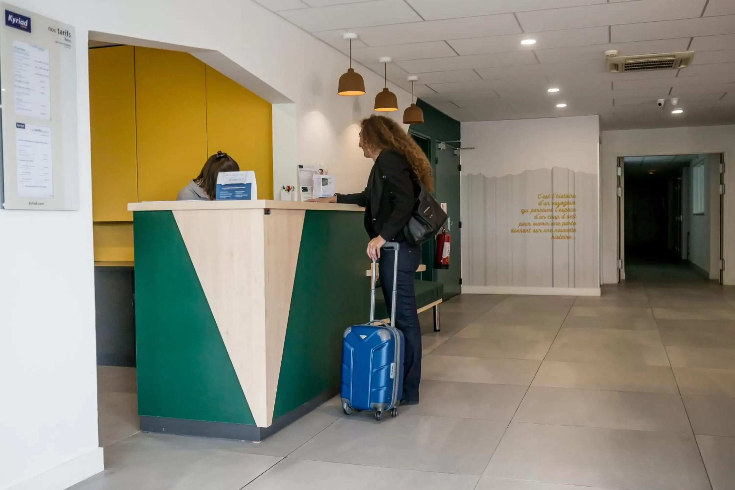 Lobby or reception in Kyriad Clermont-Ferrand-Sud - La Pardieu Lobby or reception in Kyriad Clermont-Ferrand-Sud - La Pardieu