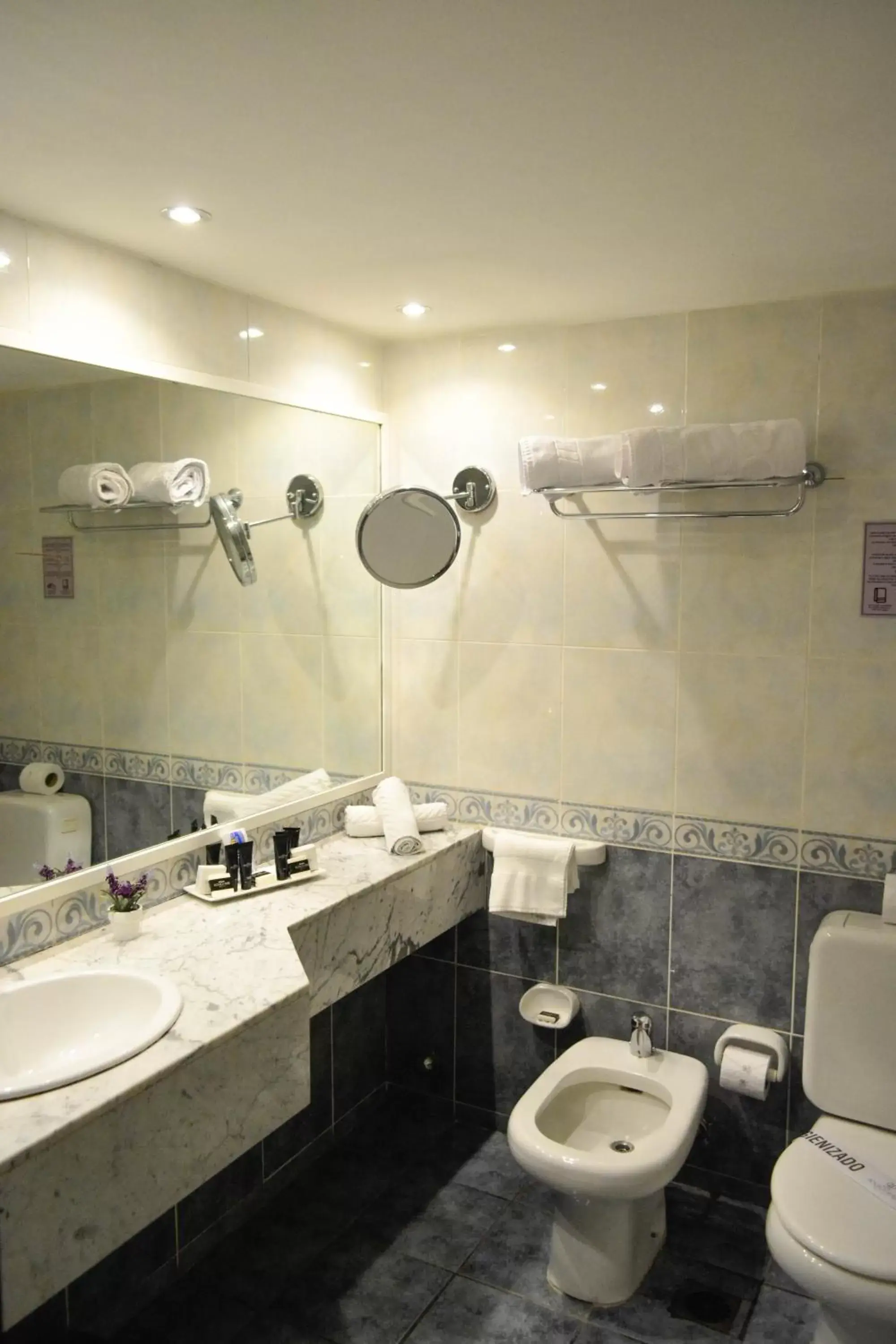 Executive Triple Suite in Pocitos Plaza Hotel Executive Triple Suite in Pocitos Plaza Hotel