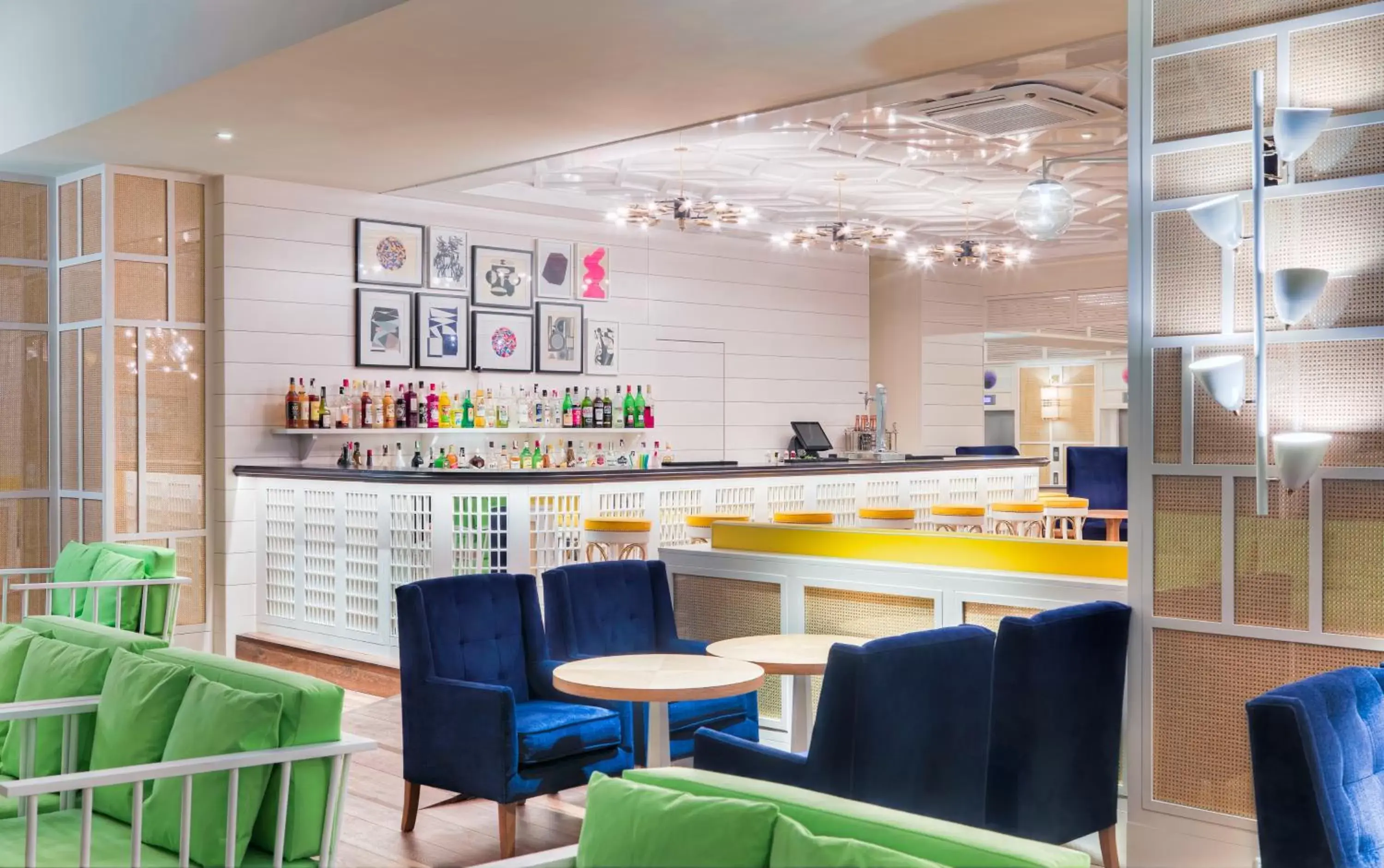 Lounge or bar in H10 Las Palmeras Lounge or bar in H10 Las Palmeras