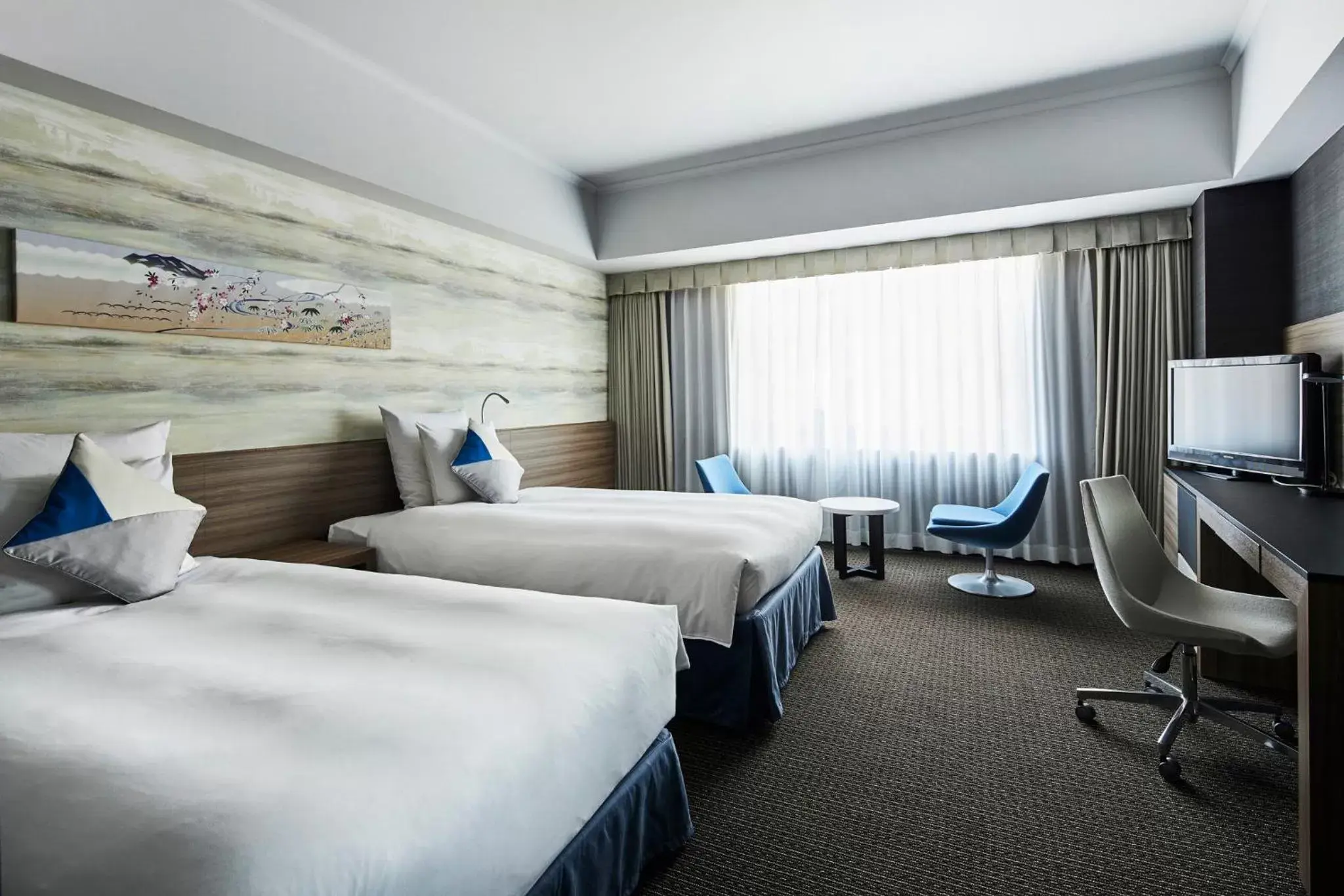 Bed in ANA Crowne Plaza Kanazawa, an IHG Hotel