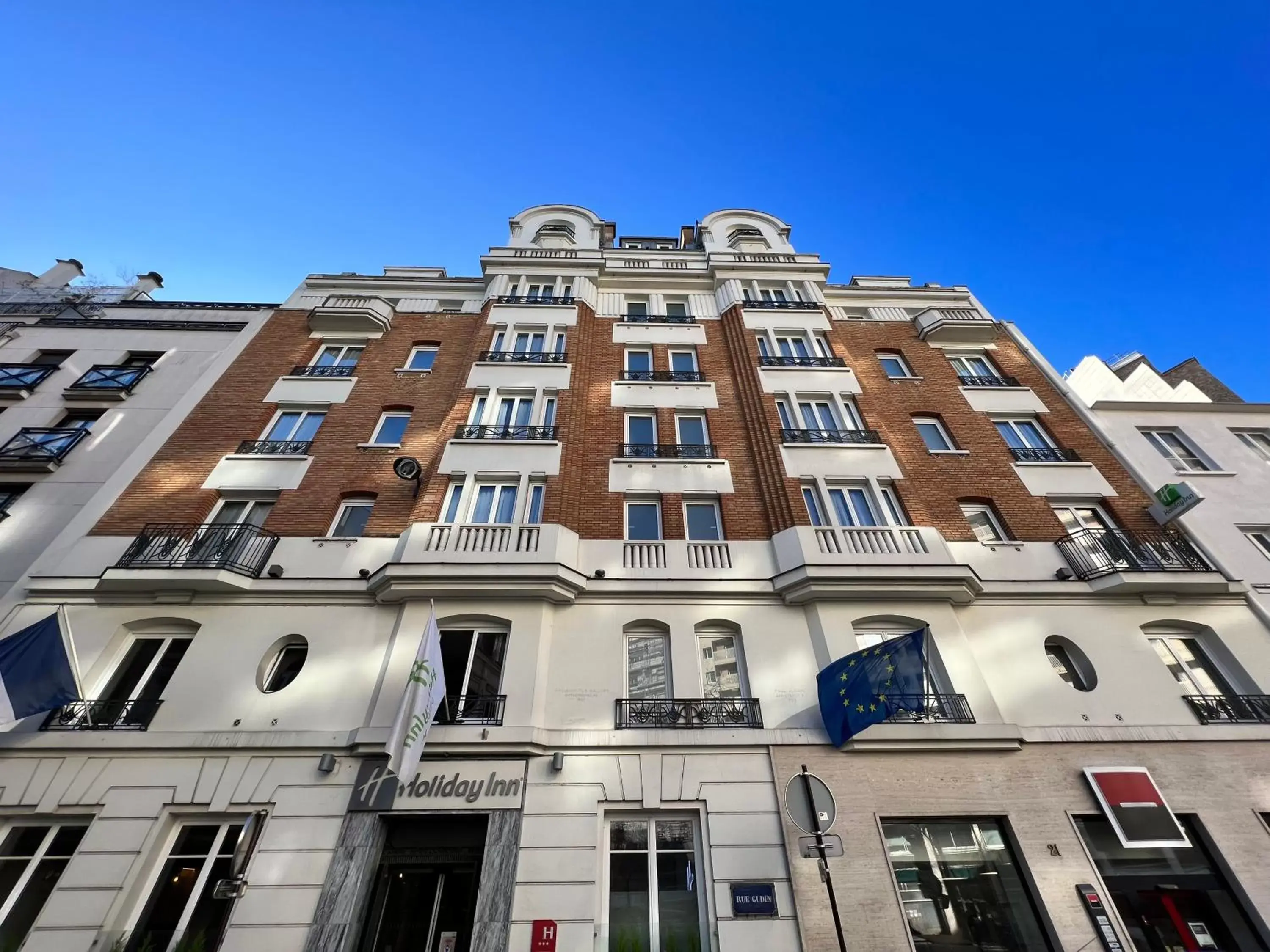 Property Building in Holiday Inn Paris-Auteuil, an IHG Hotel